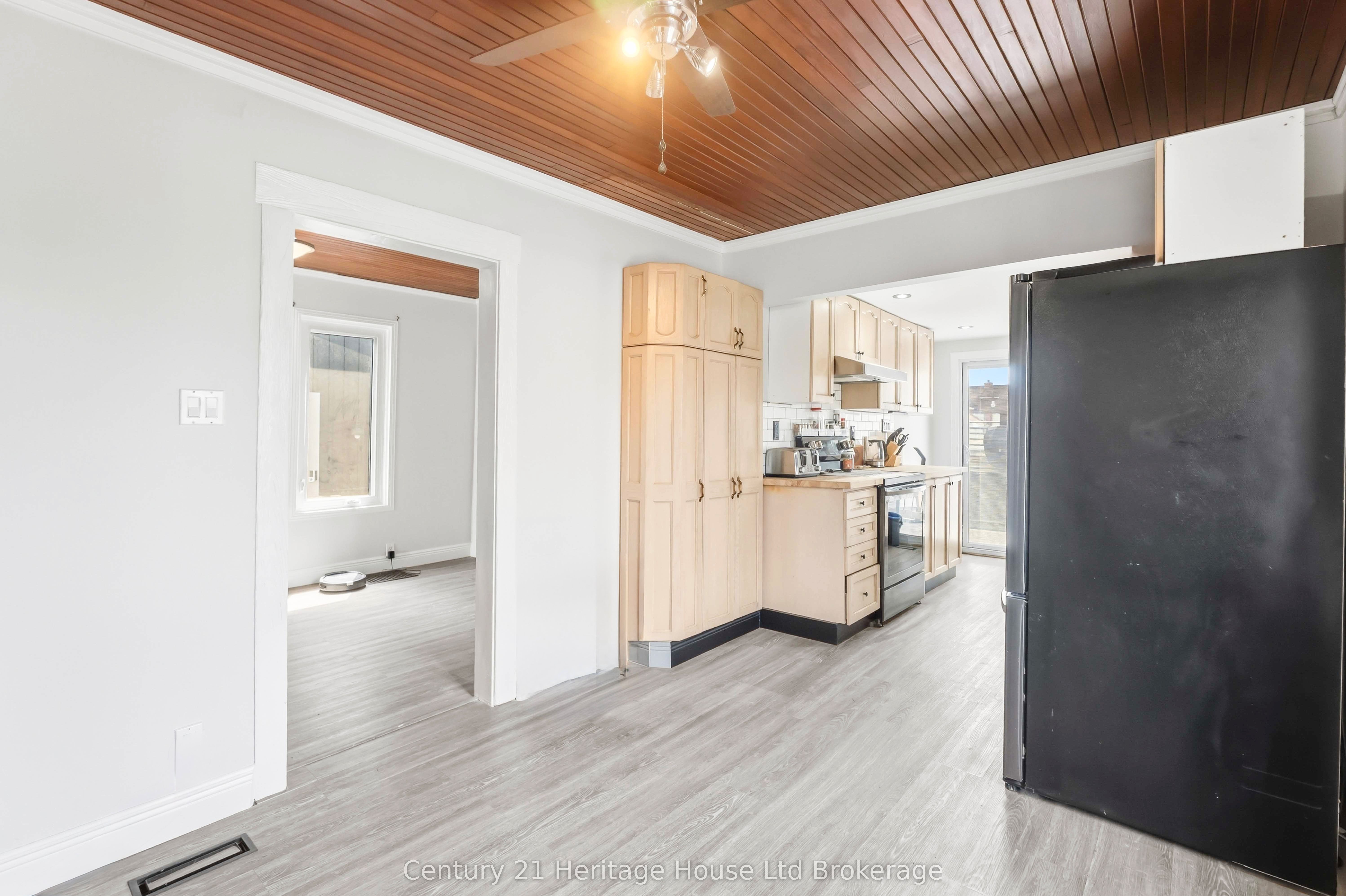 34 Humboldt Parkway, Port Colborne, ON L3K 2H2 photo 5