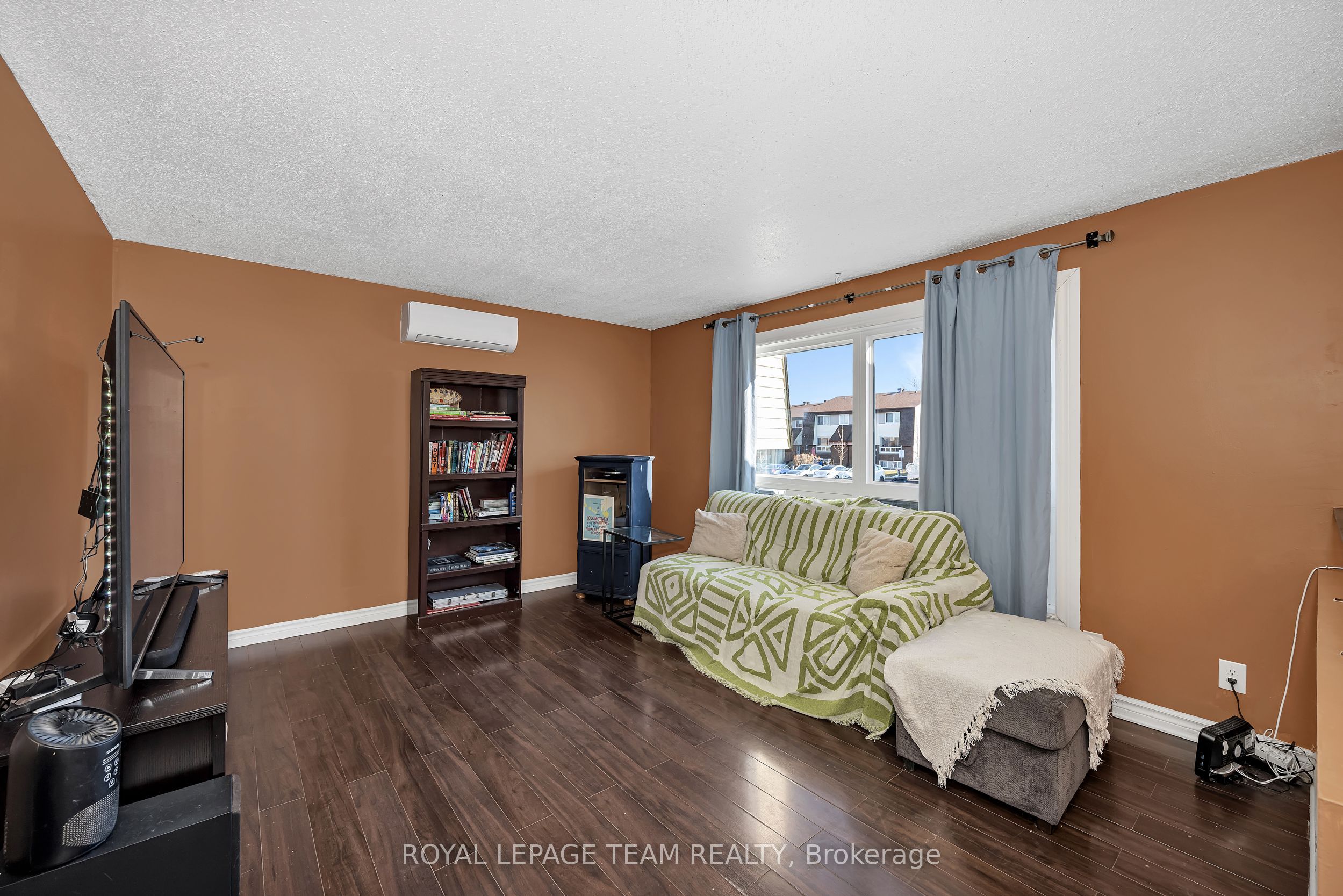 23A Woodvale Green, South of Baseline to Knoxdale, ON K2G 4H3 photo 2