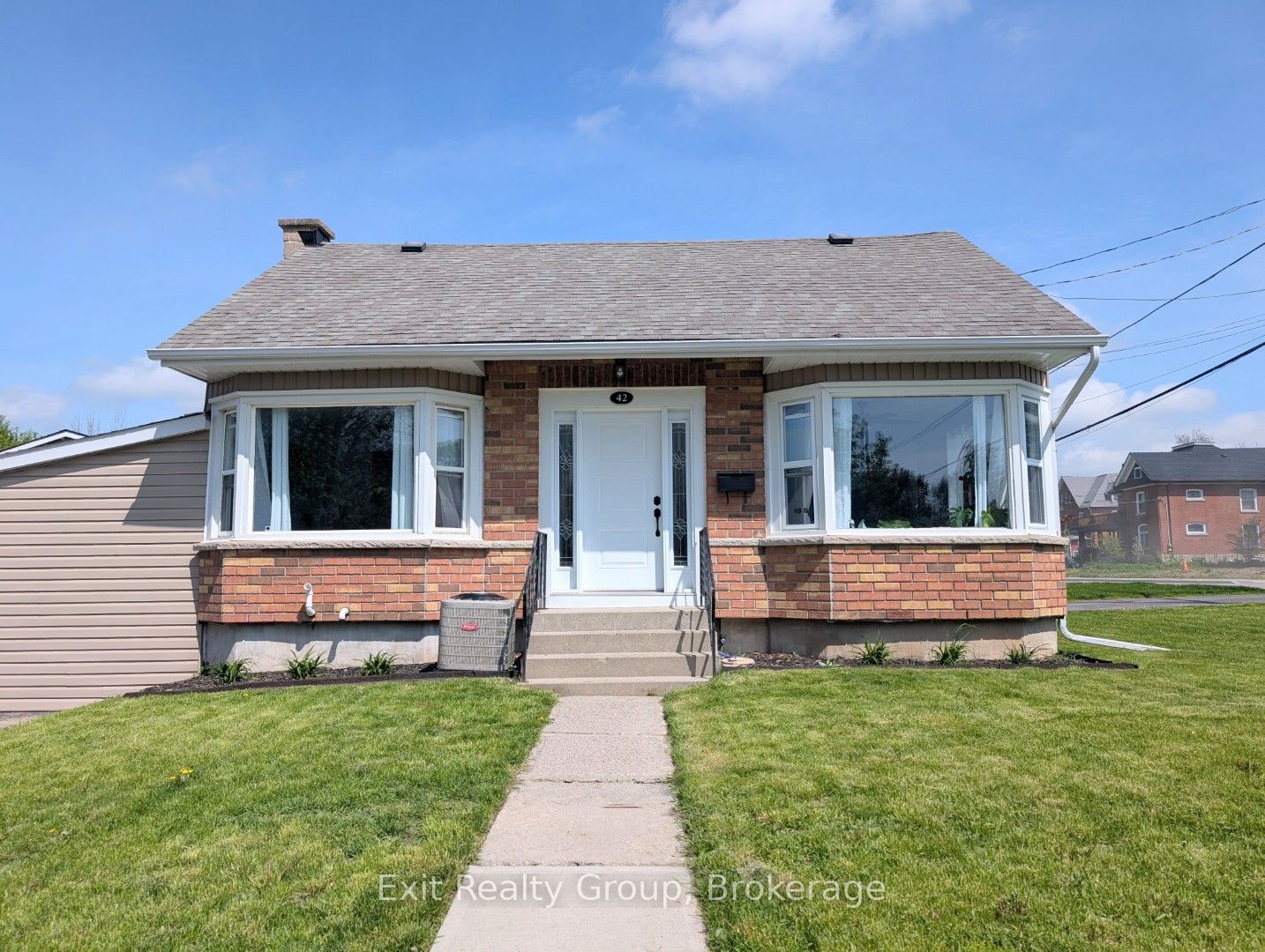 42 McGill Street, Quinte West, ON K8V 3J3