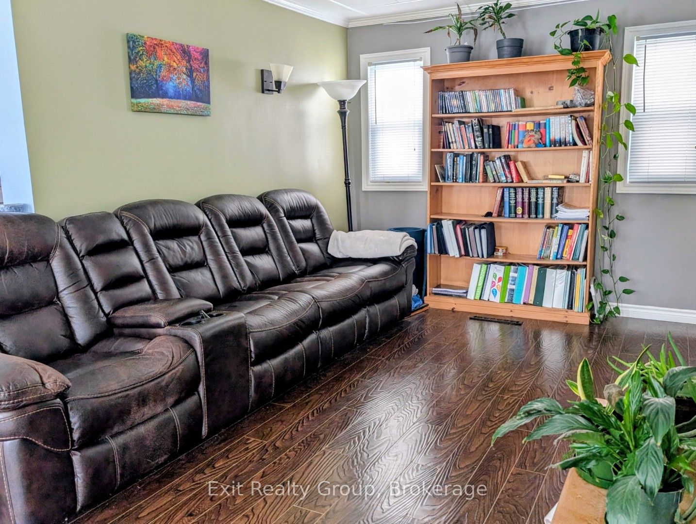 42 McGill Street, Quinte West, ON K8V 3J3 photo 3