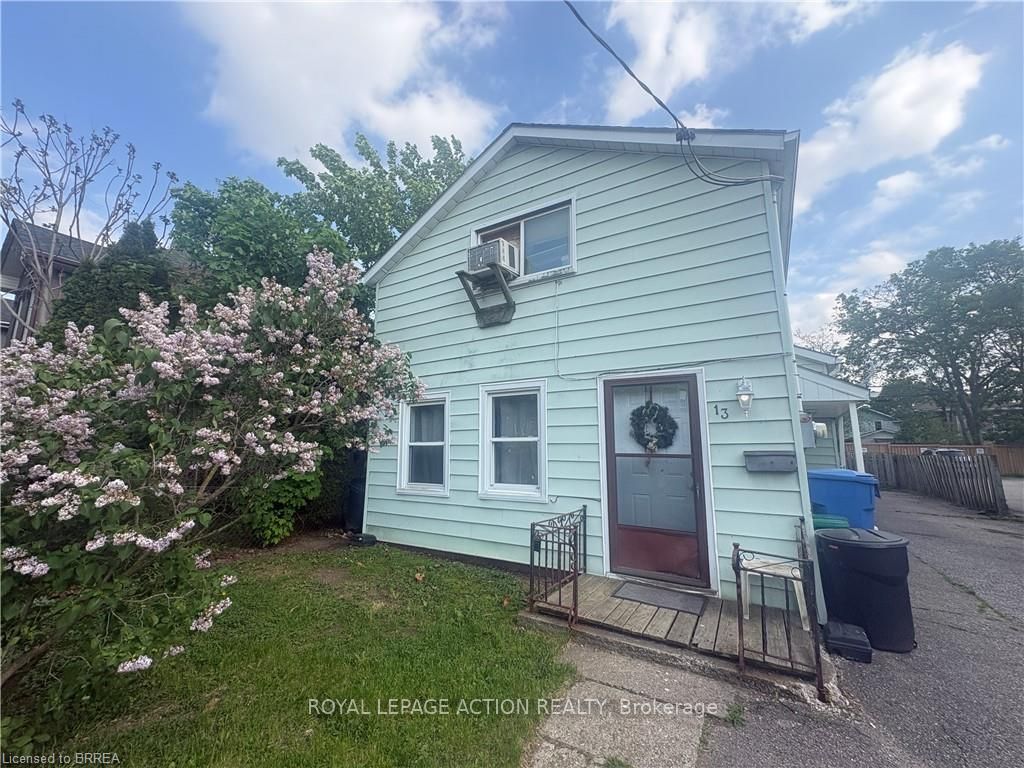 13 Sheridan Street, Brantford, ON N3T 2P7 photo 3