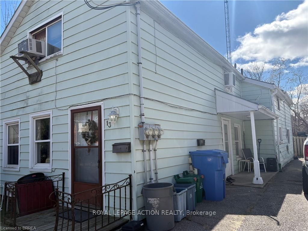 13 Sheridan Street, Brantford, ON N3T 2P7 photo 4