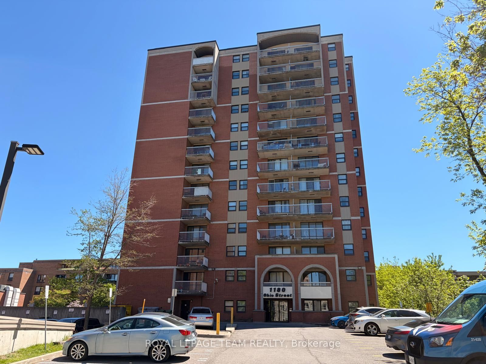 1180 Ohio Street 304, Billings Bridge - Riverside Park and Area, ON K1H 8N5