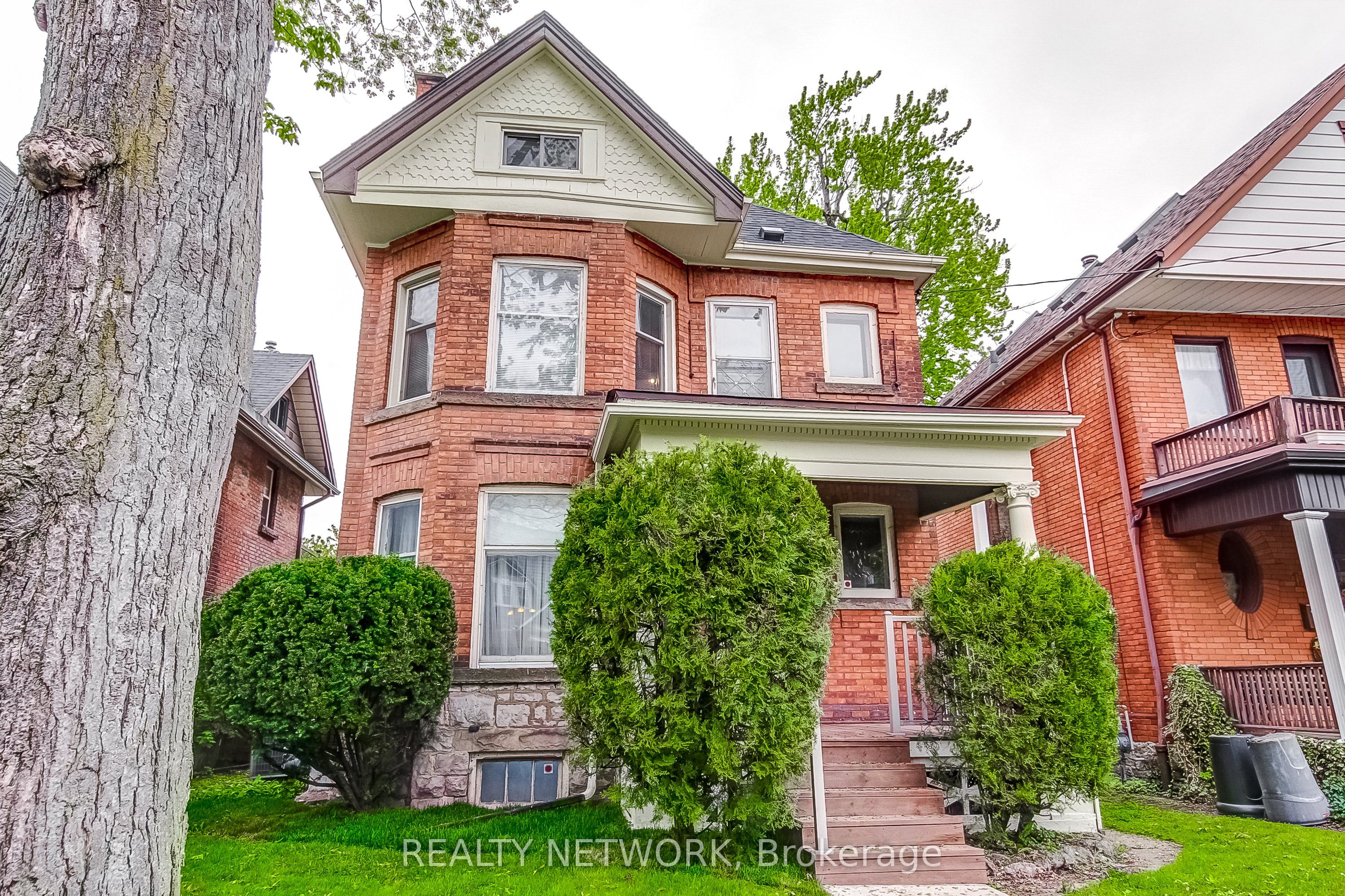 18 Fairleigh Crescent, Hamilton, ON L8M 2K9 photo 3