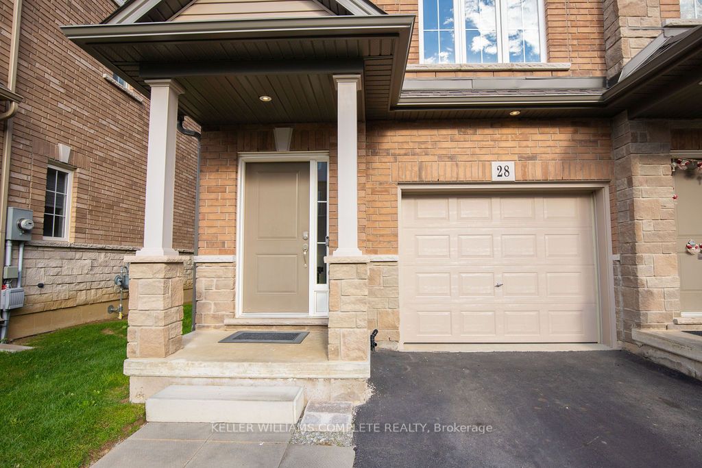 28 CANARY GRASS Boulevard, Hamilton, ON L0R 1P0 photo 4