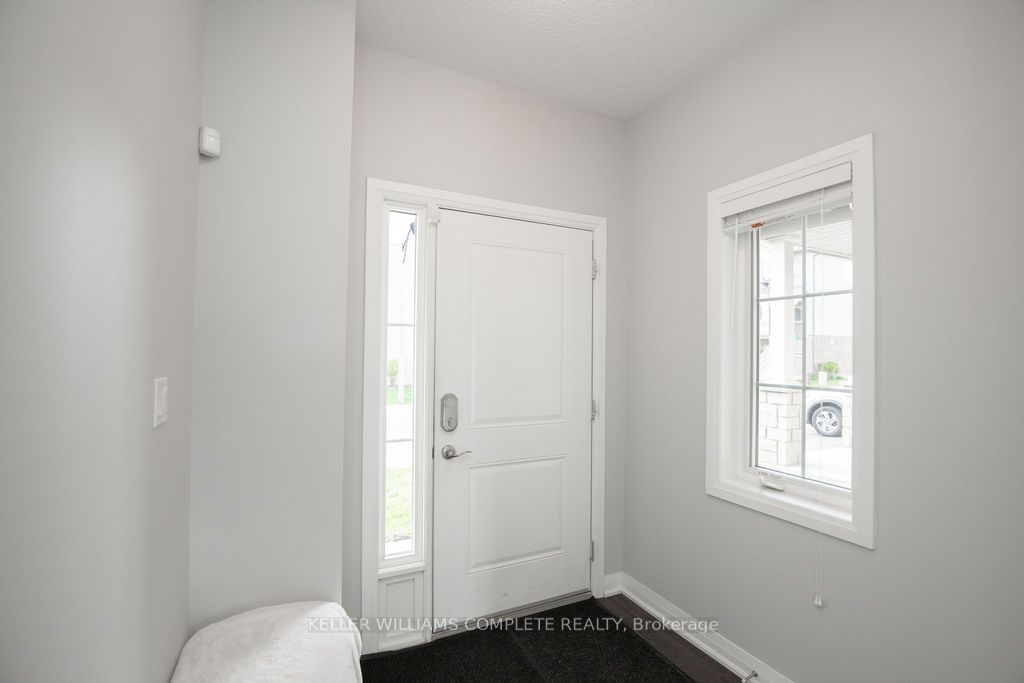 28 CANARY GRASS Boulevard, Hamilton, ON L0R 1P0 photo 5
