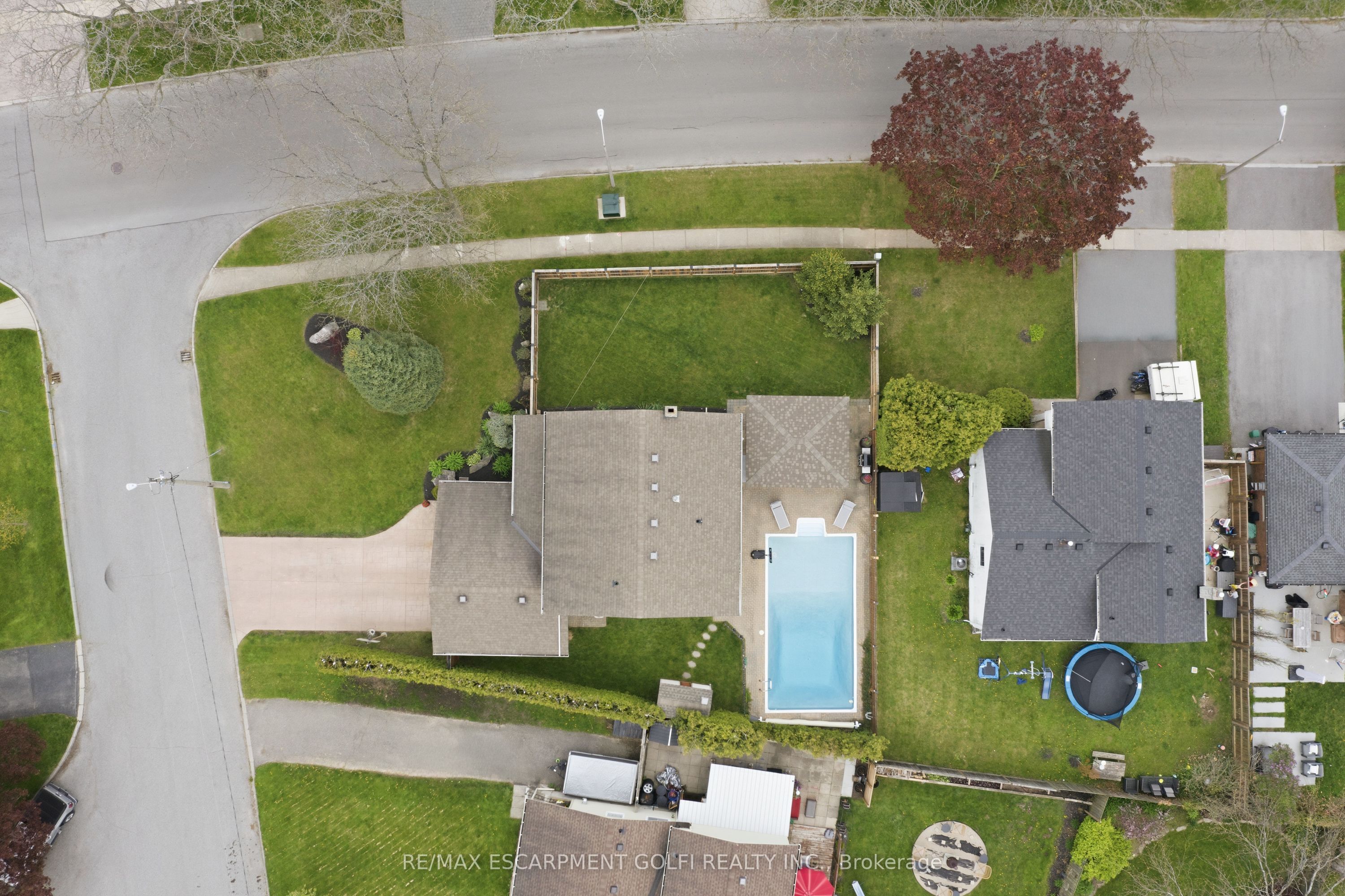 1 OAKMEADOW Place, St. Catharines, ON L2N 5X6 photo 4
