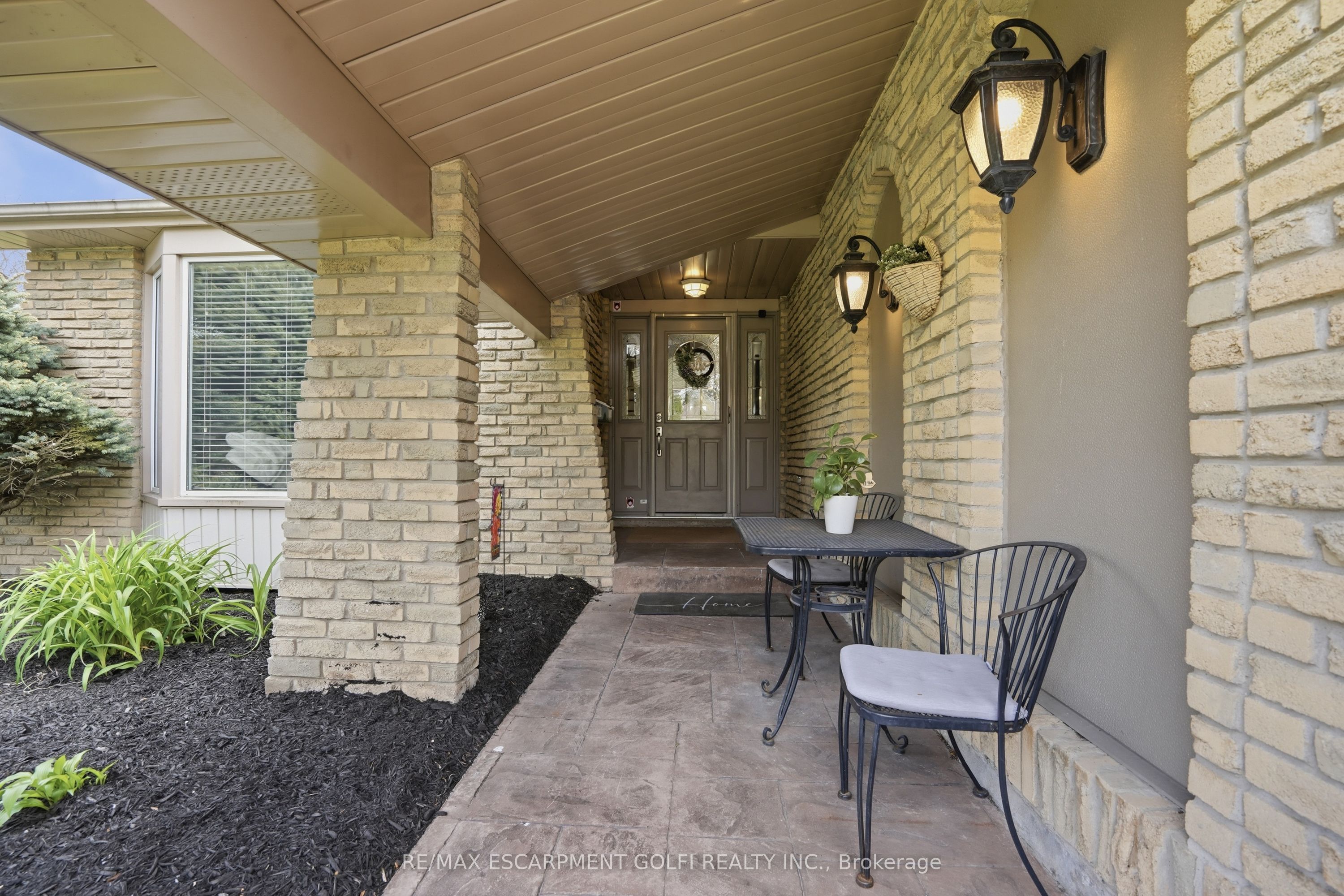 1 OAKMEADOW Place, St. Catharines, ON L2N 5X6 photo 5