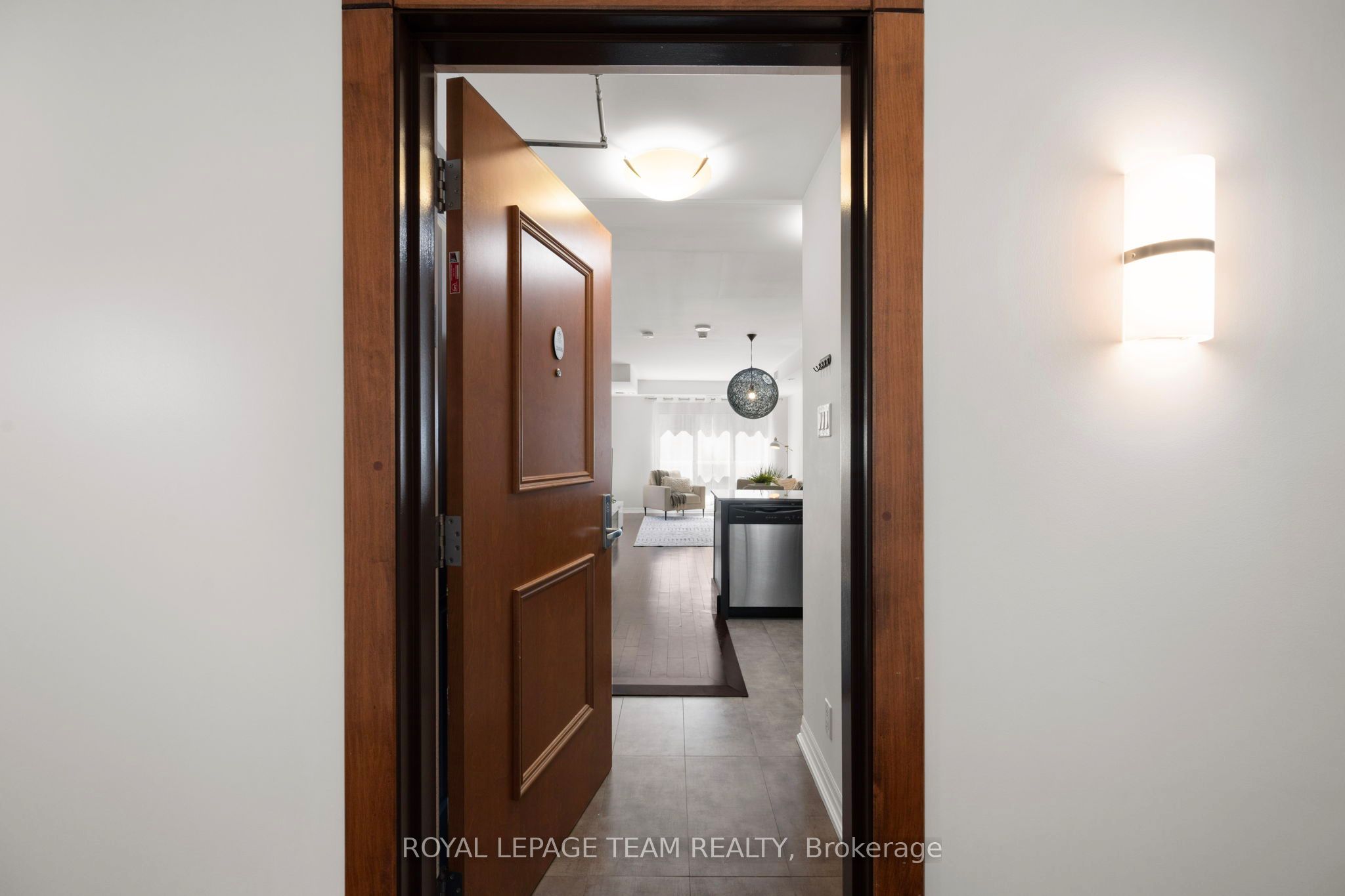 242 Rideau Street 2406, Lower Town - Sandy Hill, ON K1N 0B7 photo 4