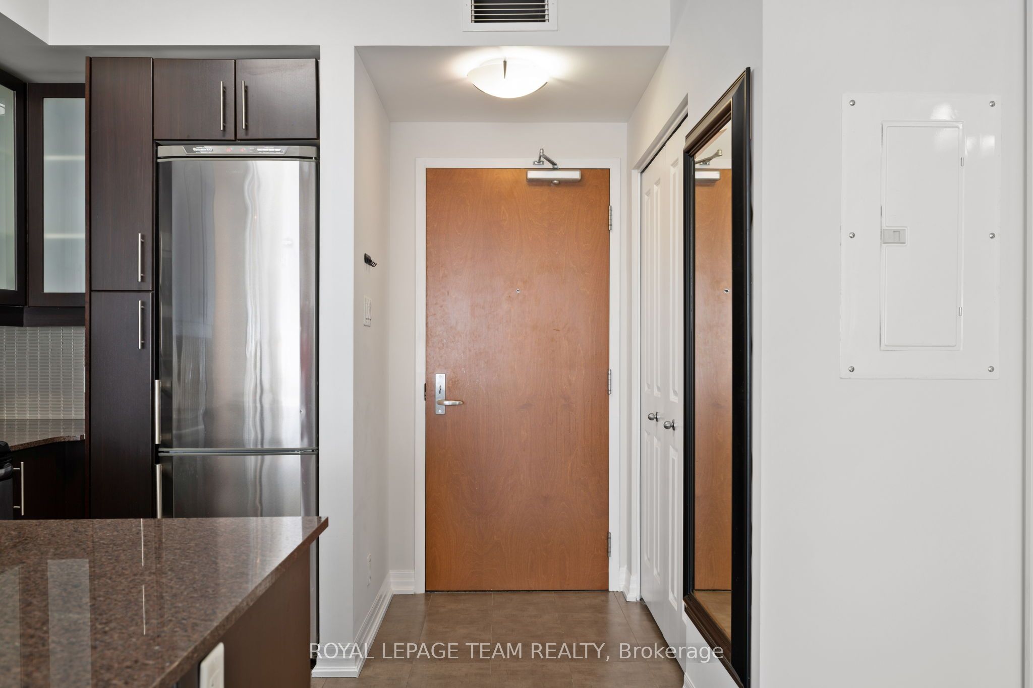 242 Rideau Street 2406, Lower Town - Sandy Hill, ON K1N 0B7 photo 5