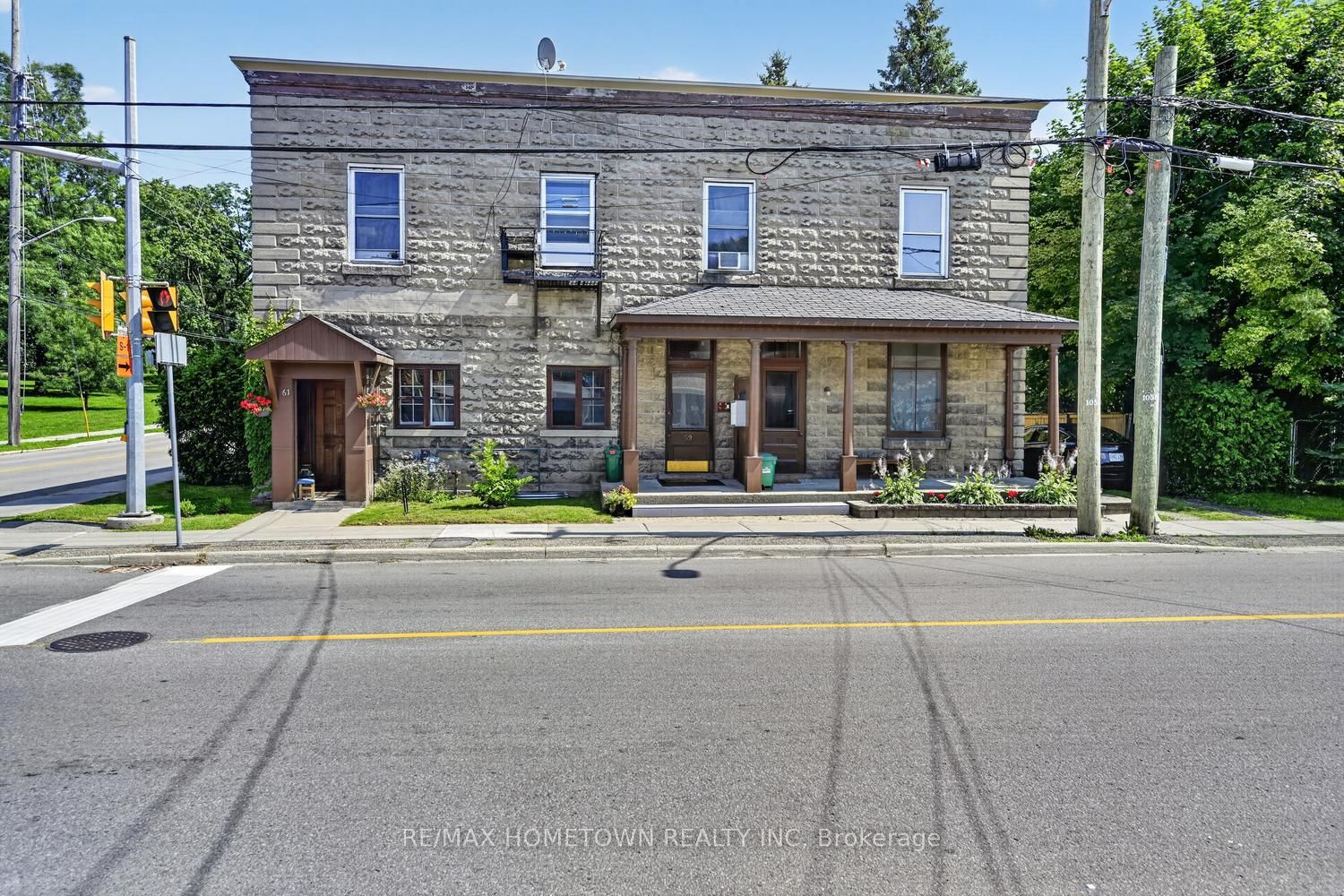 61 Pearl Street E, Brockville, ON K6V 1P6