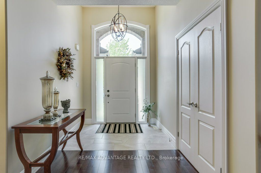 982 Medway Park Drive, London North, ON N6G 0K7 photo 5