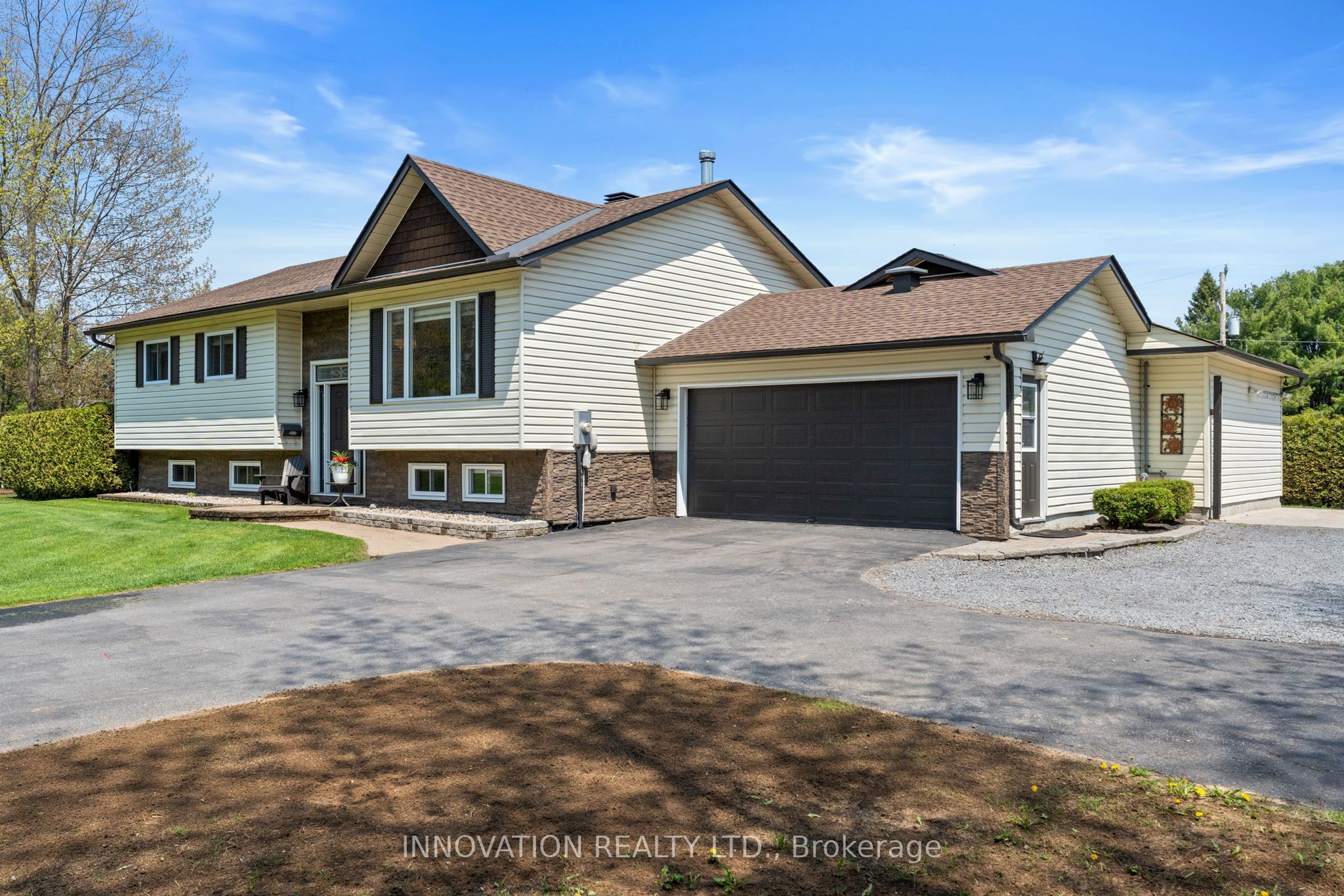 102 Fireside Drive, Constance Bay - Dunrobin - Kilmaurs - Woodlawn, ON K0A 3M0 photo 2