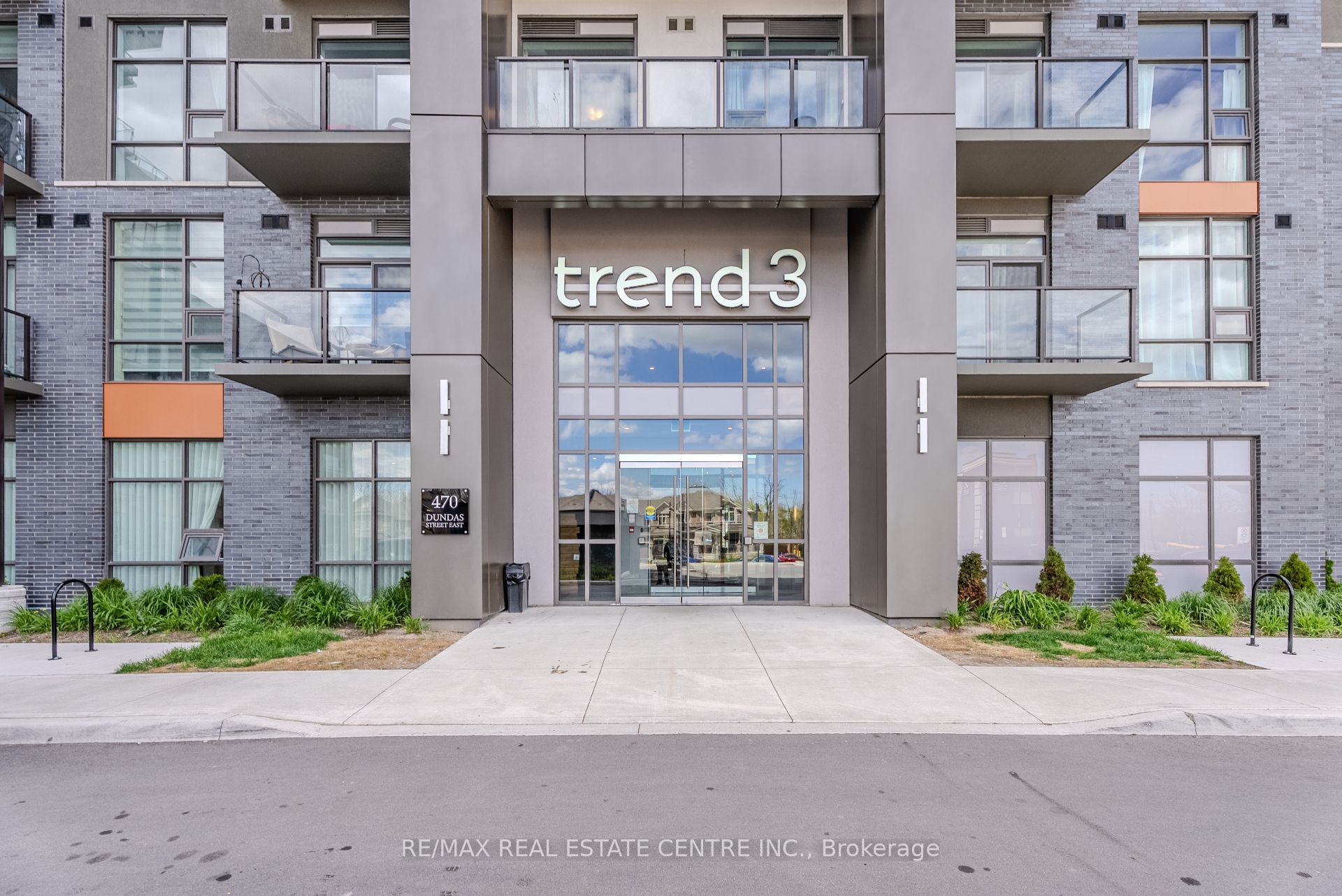 470 Dundas Street 1206, Hamilton, ON L8B 2A6