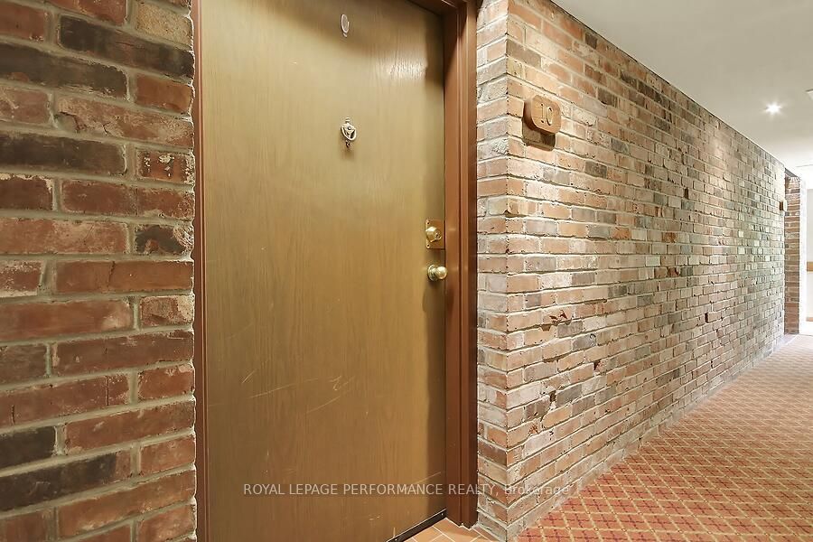 135 Springfield Avenue 10, New Edinburgh - Lindenlea, ON K1M 1C5 photo 3