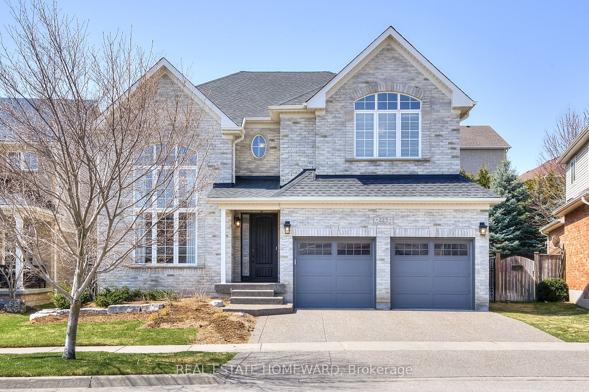 225 Ridgemere Court, Kitchener, ON N2P 2V5