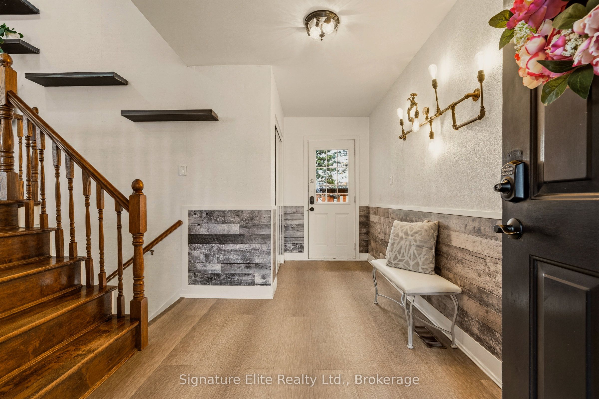 21 Milverton Close, Hamilton, ON L0R 2H3 photo 3