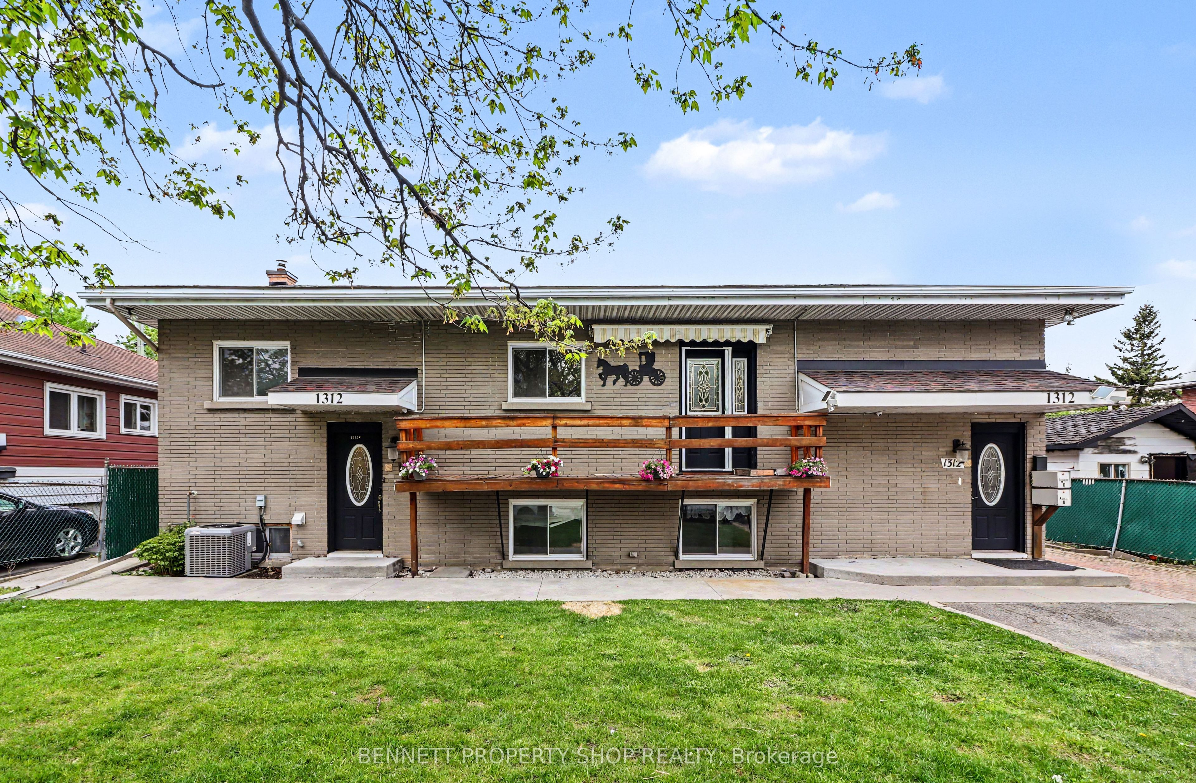 1312 Avenue R Avenue, Alta Vista and Area, ON K1G 0B9 photo 2