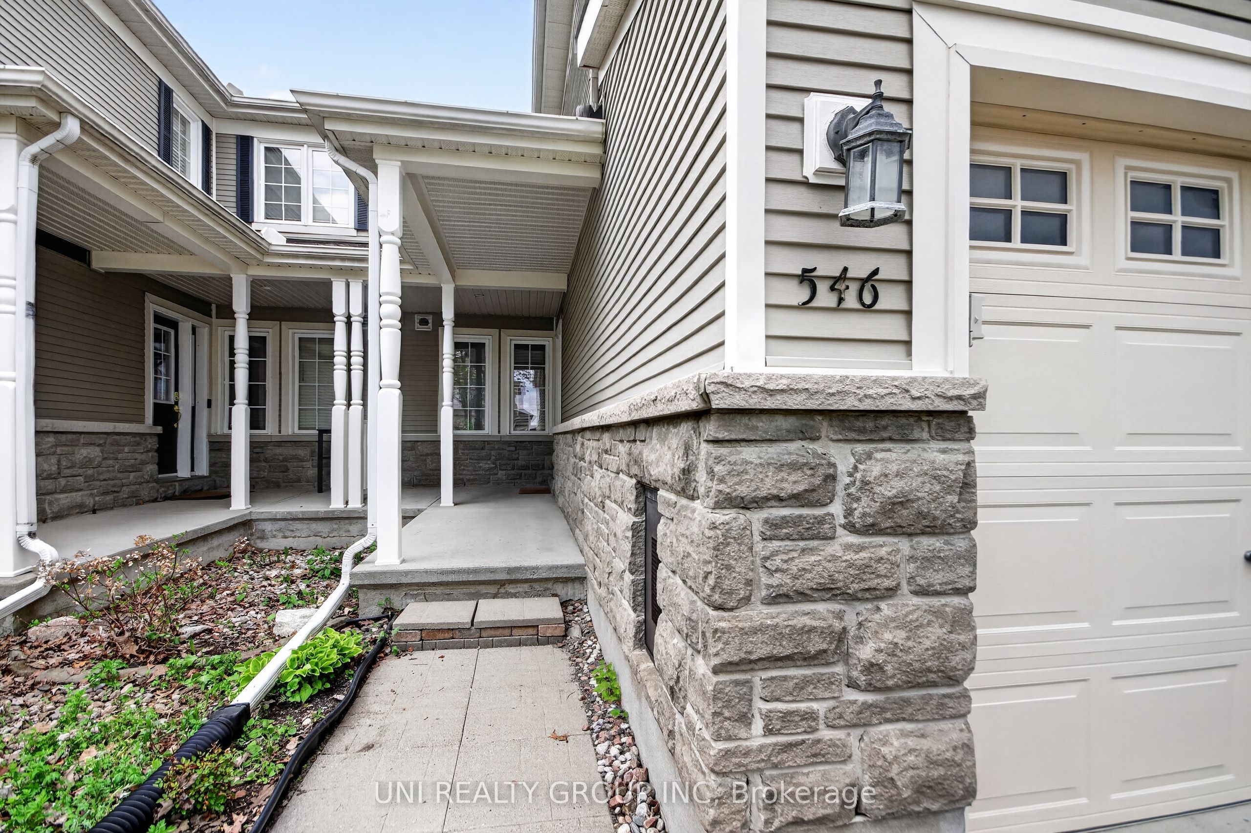 546 Ashbourne Crescent, Barrhaven, ON K2J 0P6 photo 2