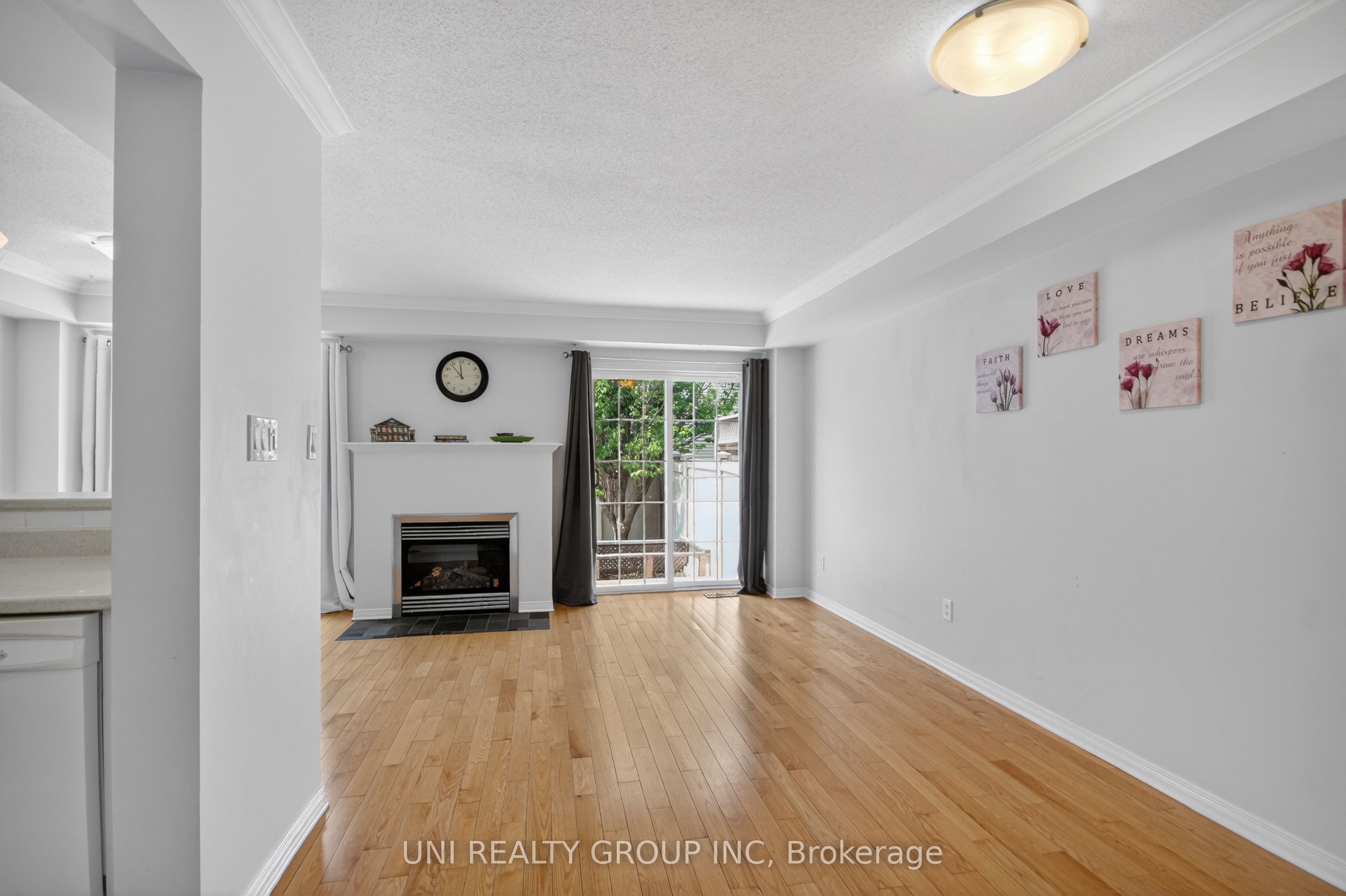 546 Ashbourne Crescent, Barrhaven, ON K2J 0P6 photo 3