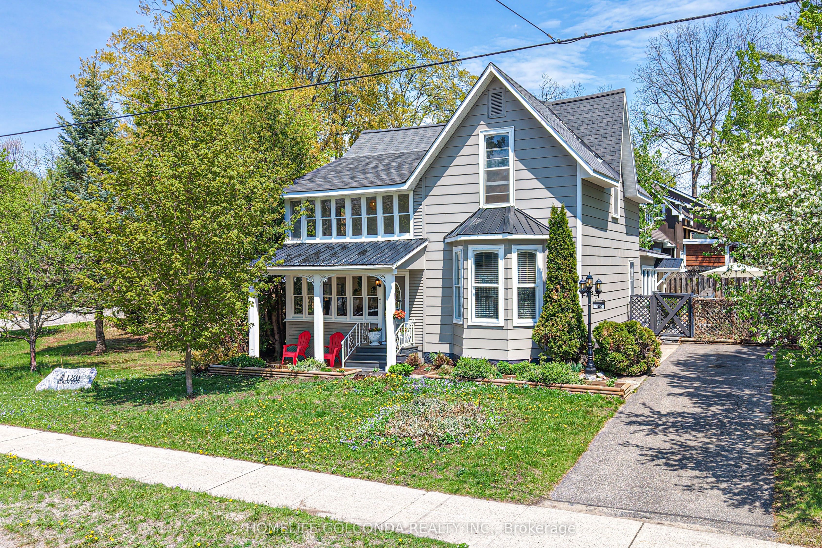 180 Sarah Street N, Gravenhurst, ON P1P 1G9 photo 2