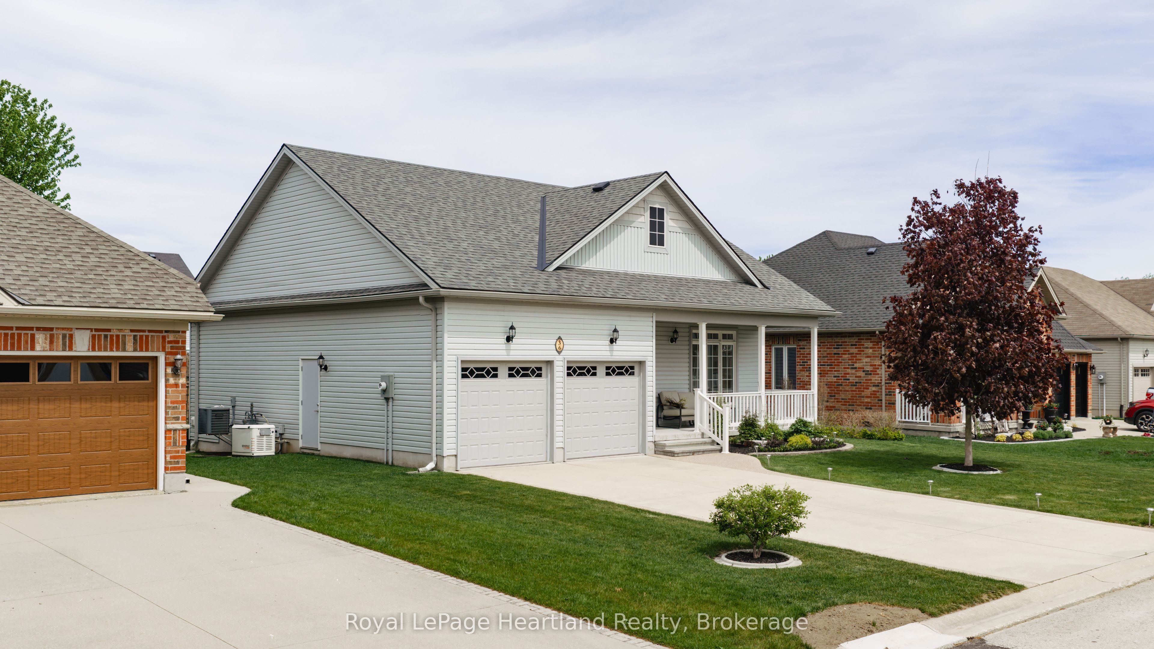 36 Stornoway Crescent, Huron East, ON N0K 1W0