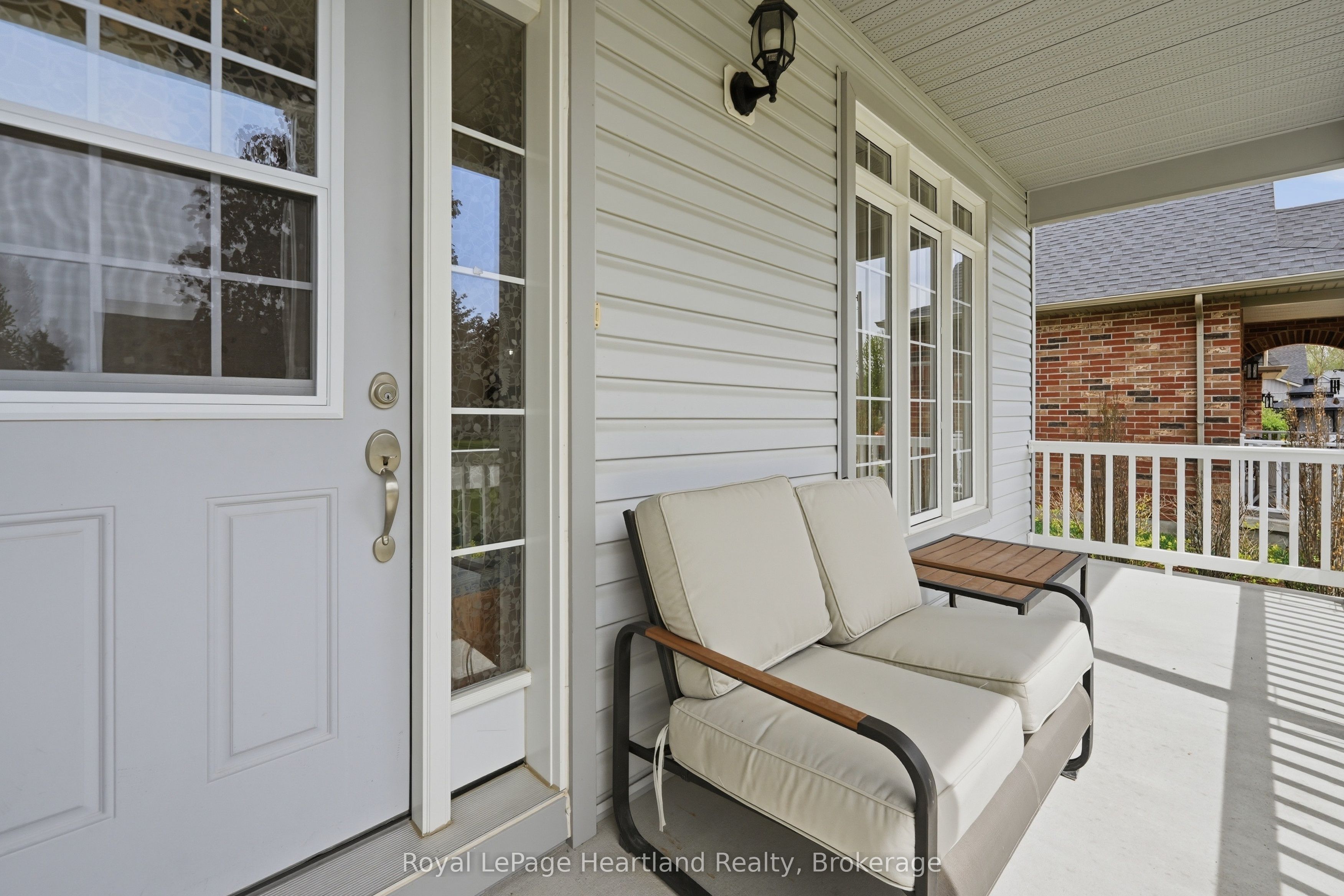 36 Stornoway Crescent, Huron East, ON N0K 1W0 photo 3