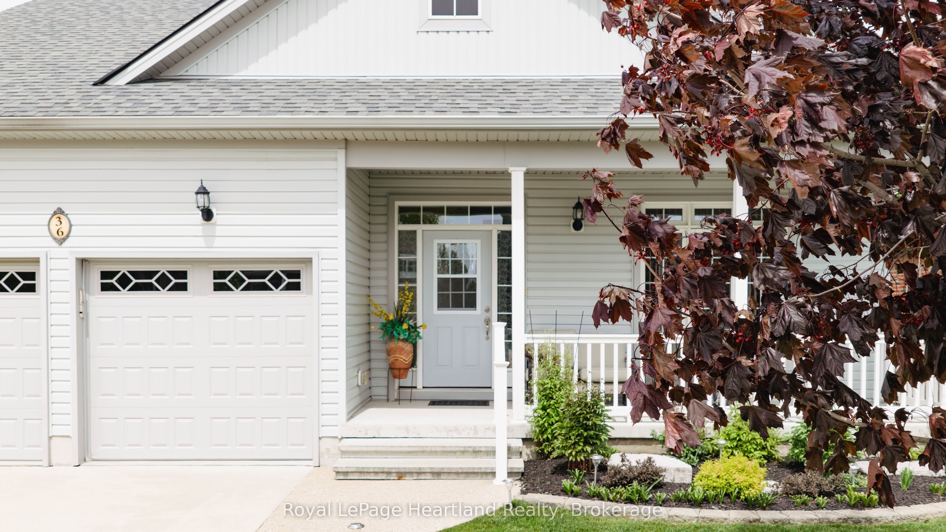 36 Stornoway Crescent, Huron East, ON N0K 1W0 photo 4