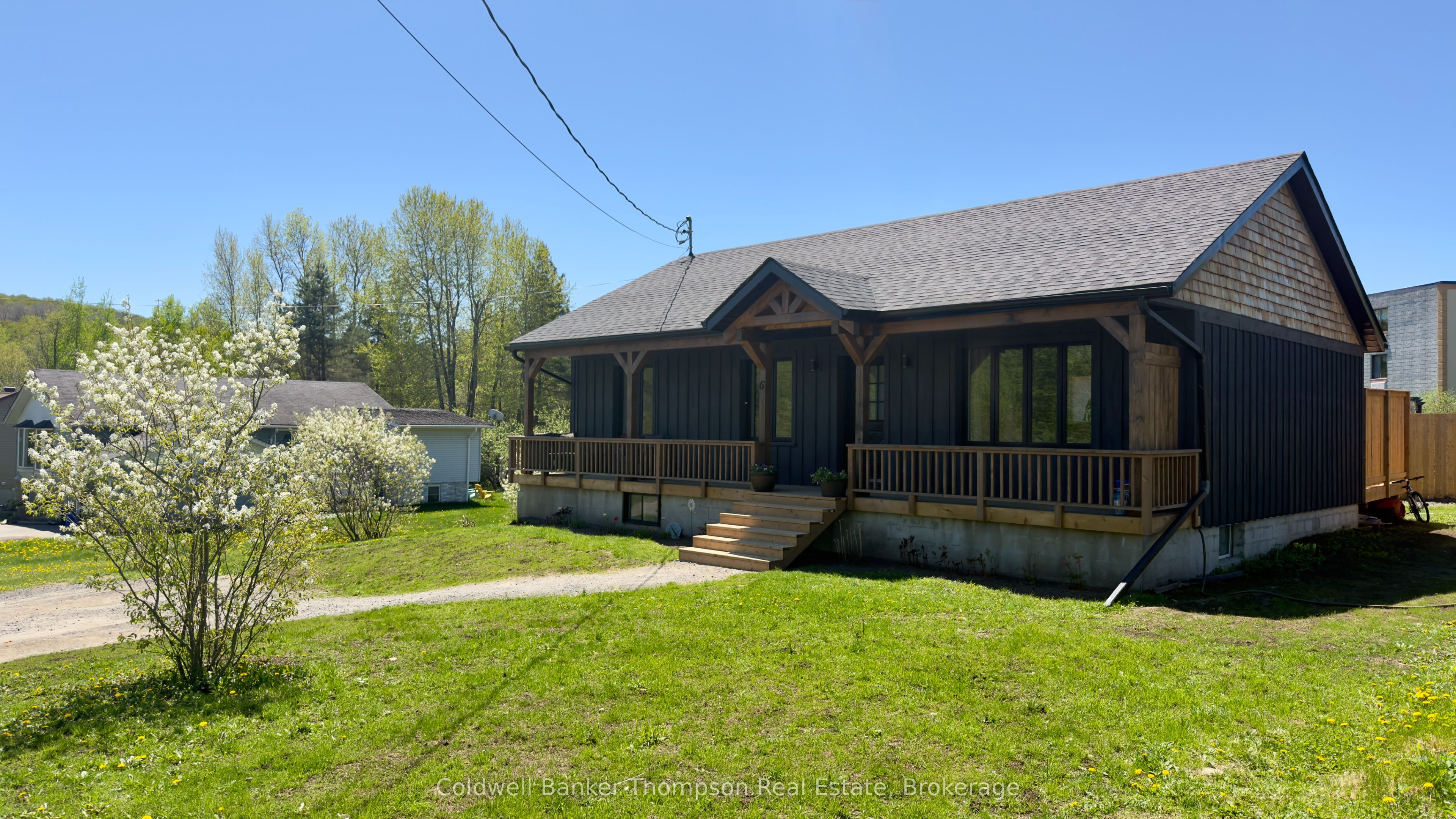 6 Kitchen Road S, Huntsville, ON P1H 1Y1 photo 2