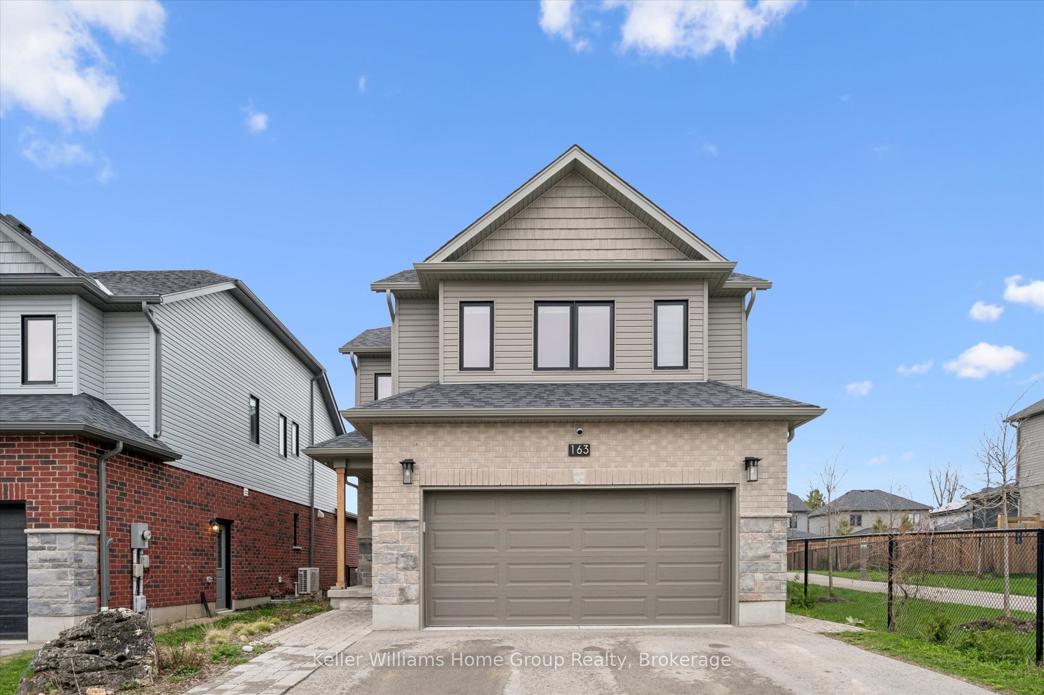 163 Halls Drive, Centre Wellington, ON N0B 1S0 photo 2