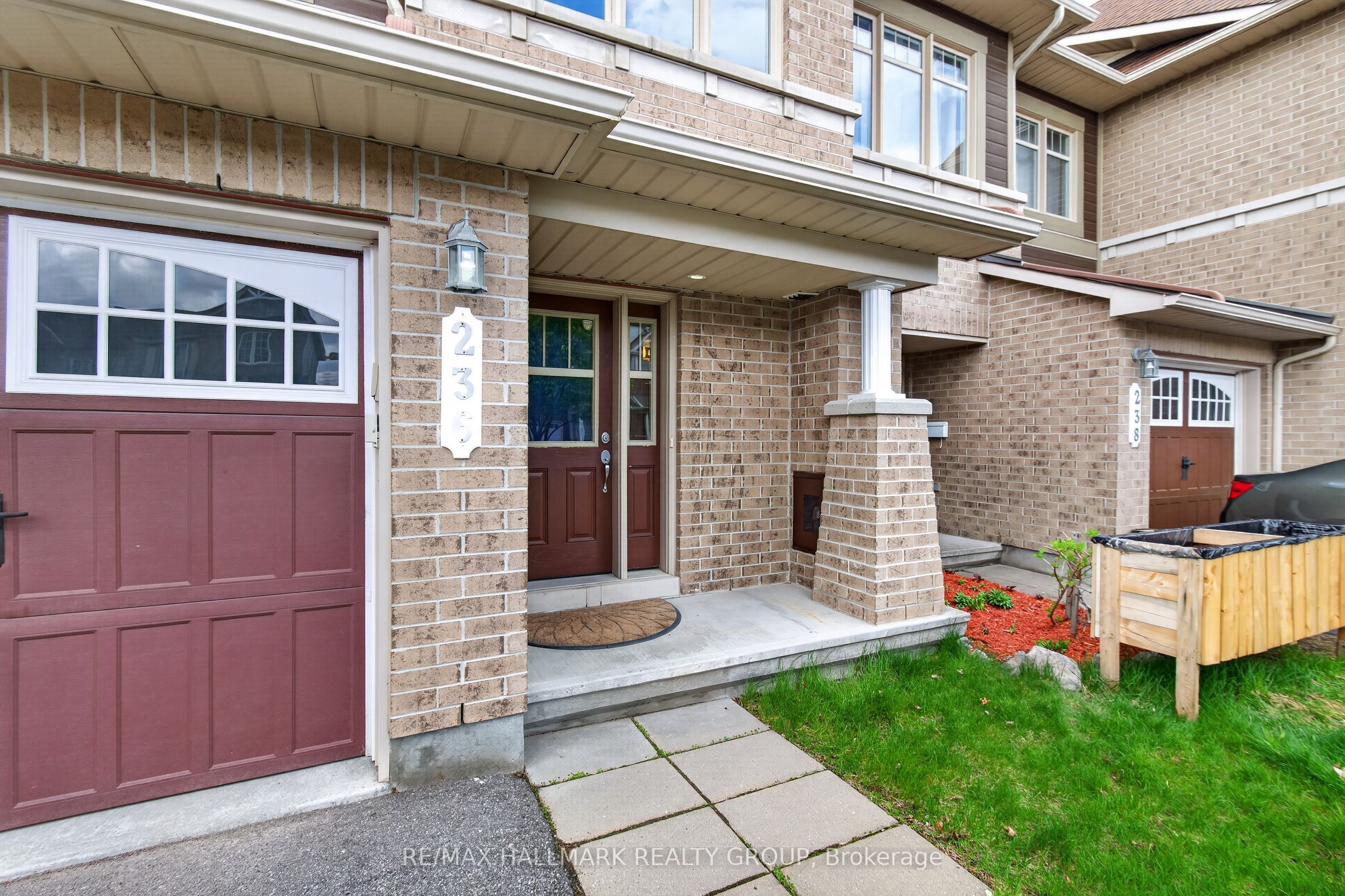 236 Trailsedge Way, Orleans - Convent Glen and Area, ON K1W 0E8 photo 3