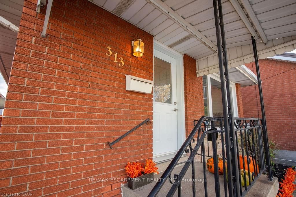 313 Barton Street W, Hamilton, ON L8R 2J3 photo 3