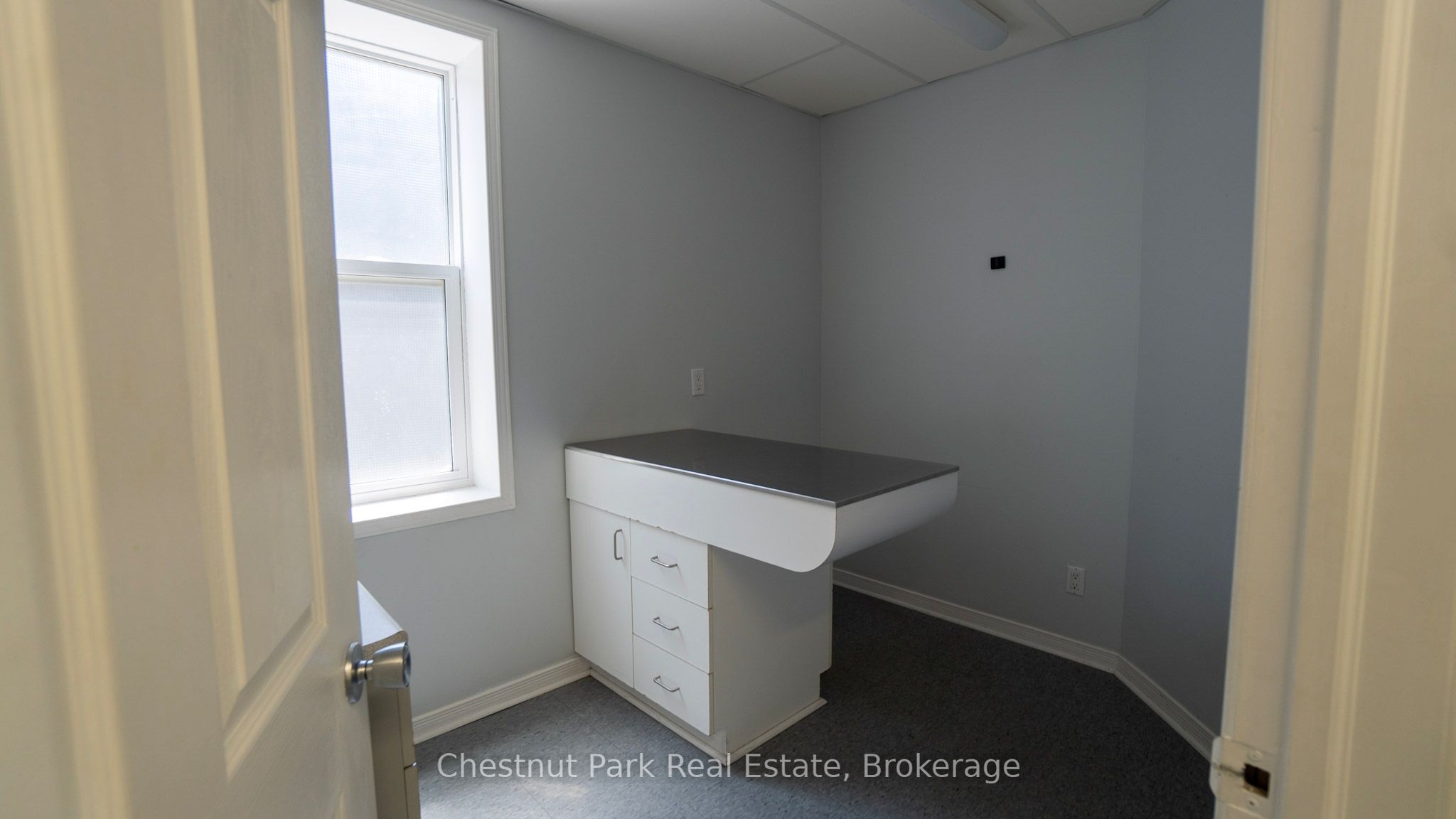 571 Muskoka Road N, Gravenhurst, ON P1P 1E7 photo 5