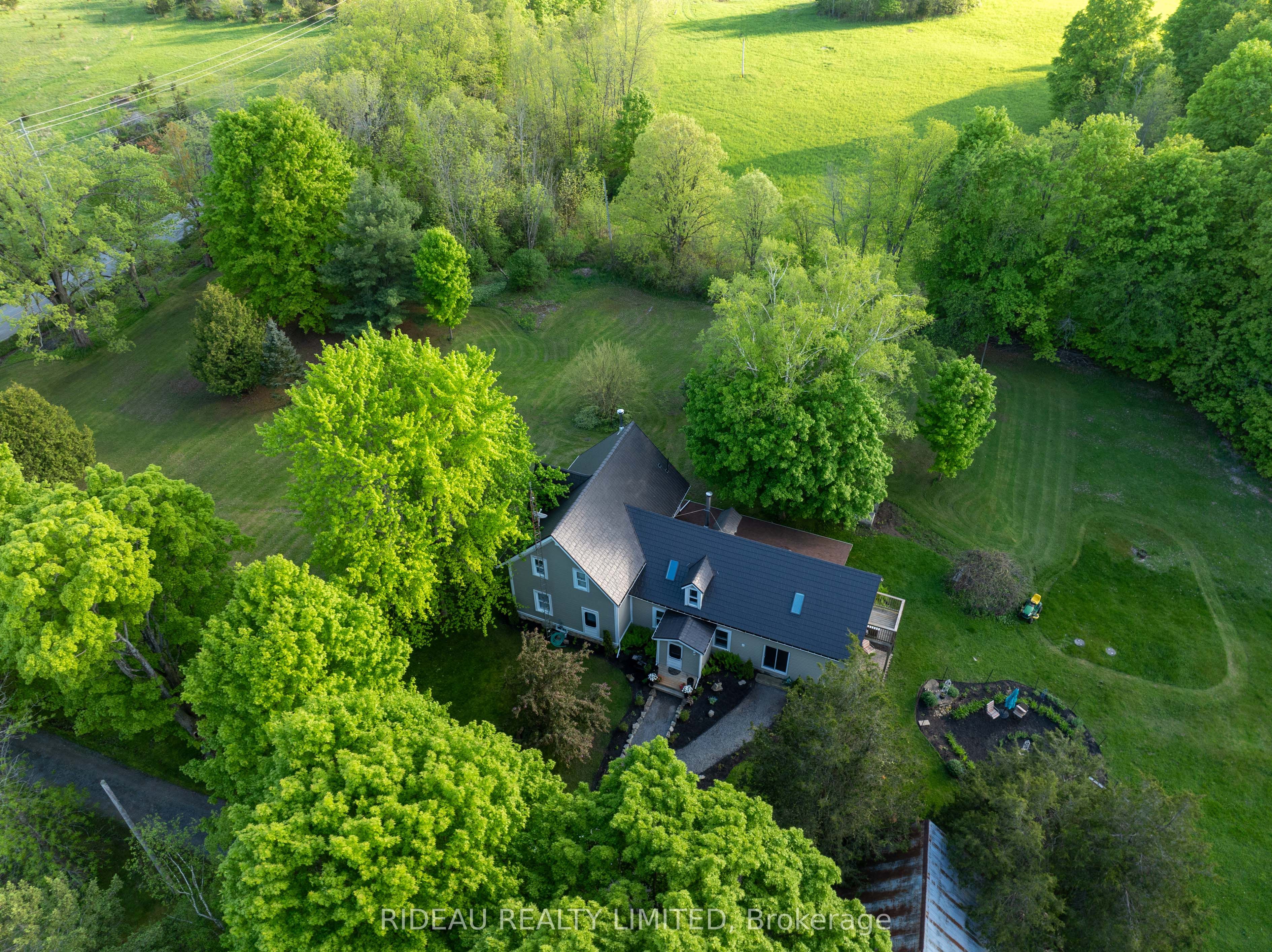 784 MCCANN Road, Rideau Lakes, ON K0G 1V0 photo 5