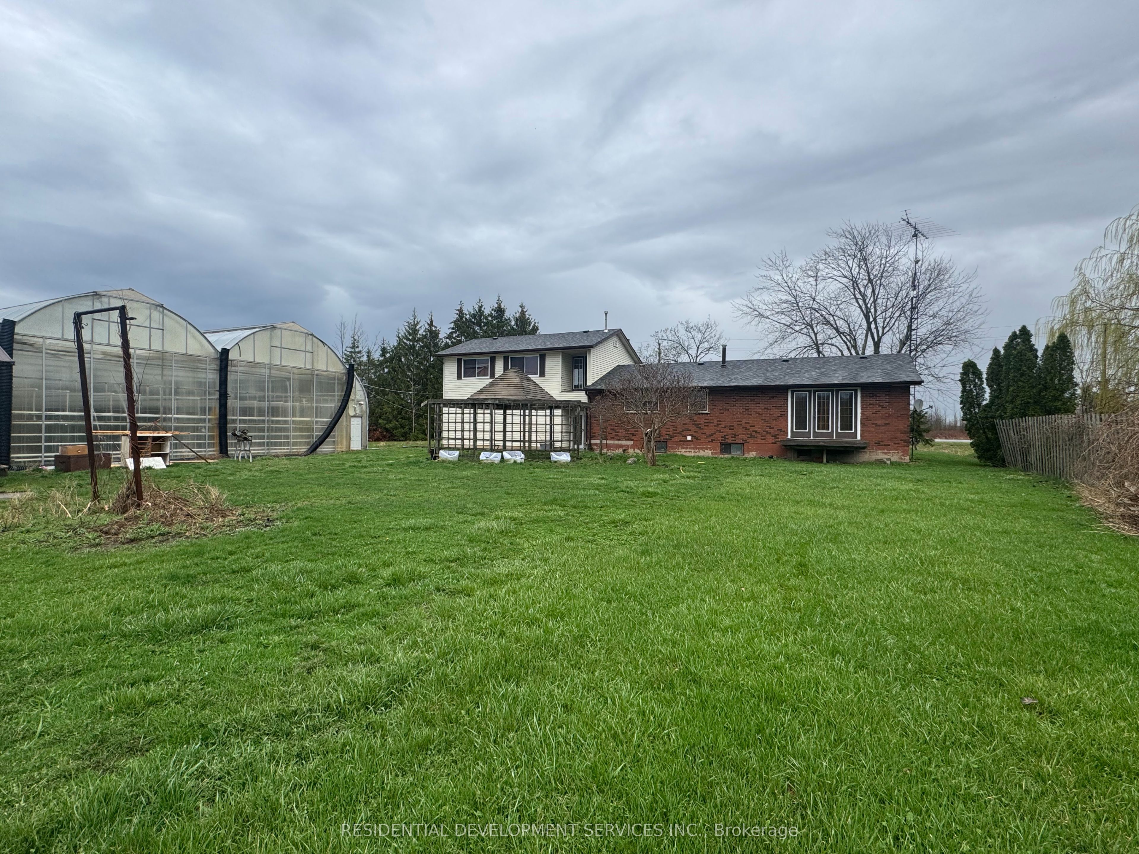 342 Mountain Road, Grimsby, ON L3M 4E7 photo 5