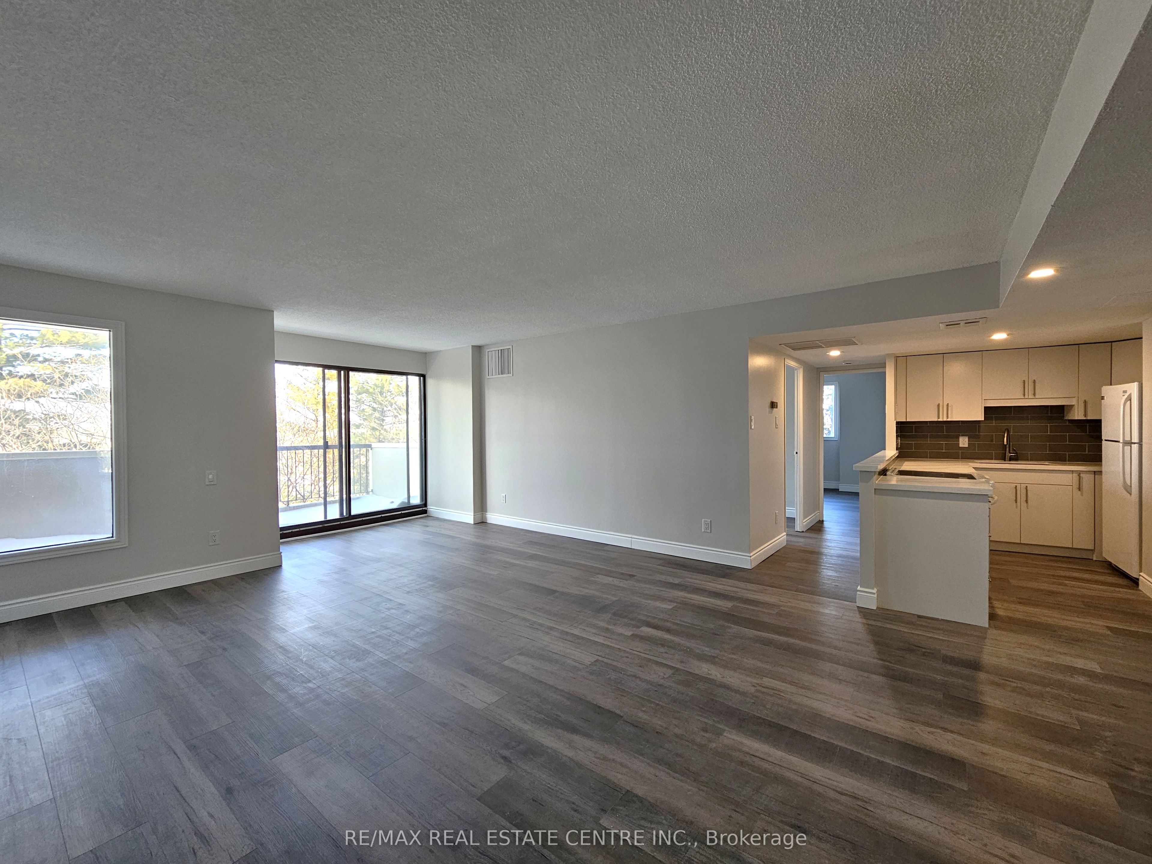 260 SHELDON Avenue N 508, Kitchener, ON N2H 6P2 photo 4