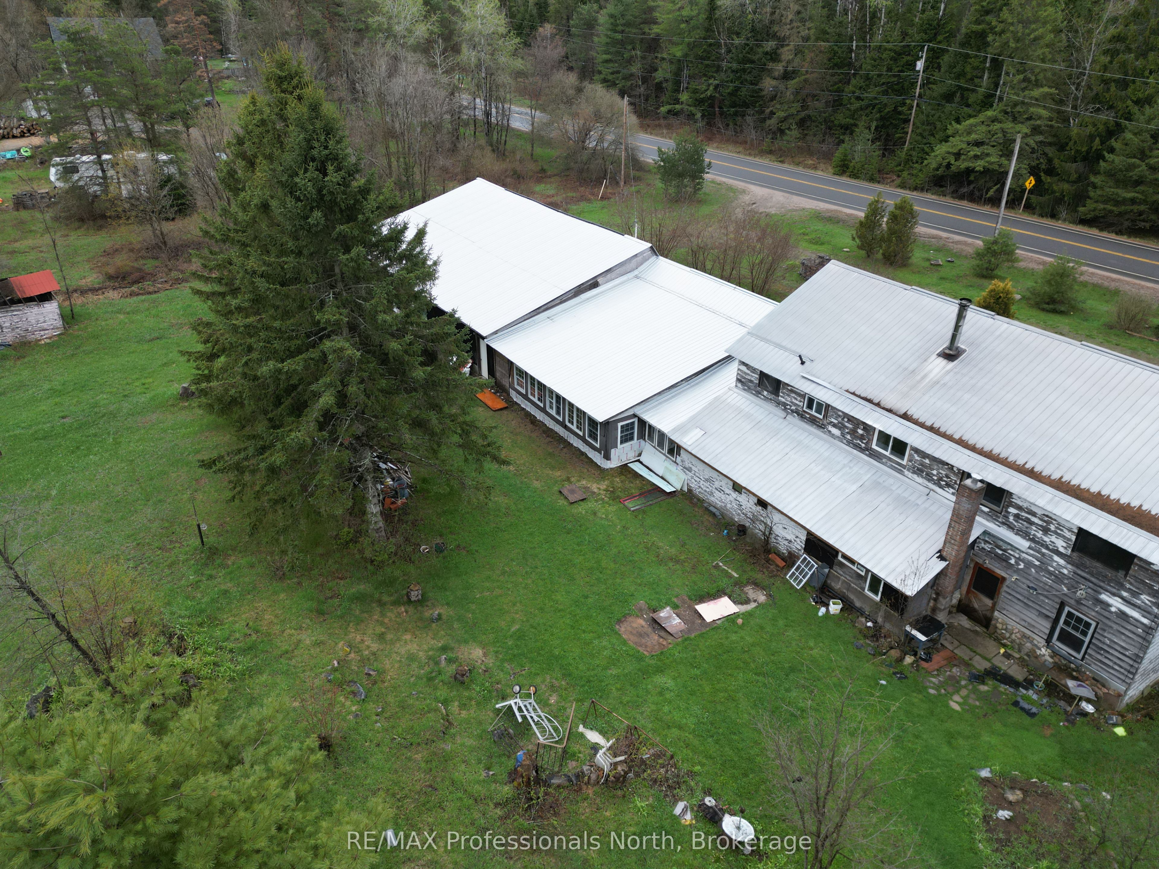 3044 Gelert Road, Minden Hills, ON K0M 2K0 photo 2