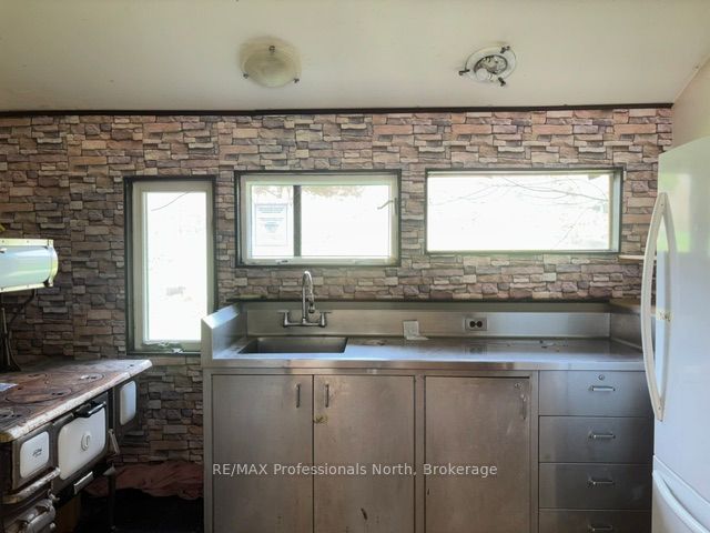 3044 Gelert Road, Minden Hills, ON K0M 2K0 photo 4