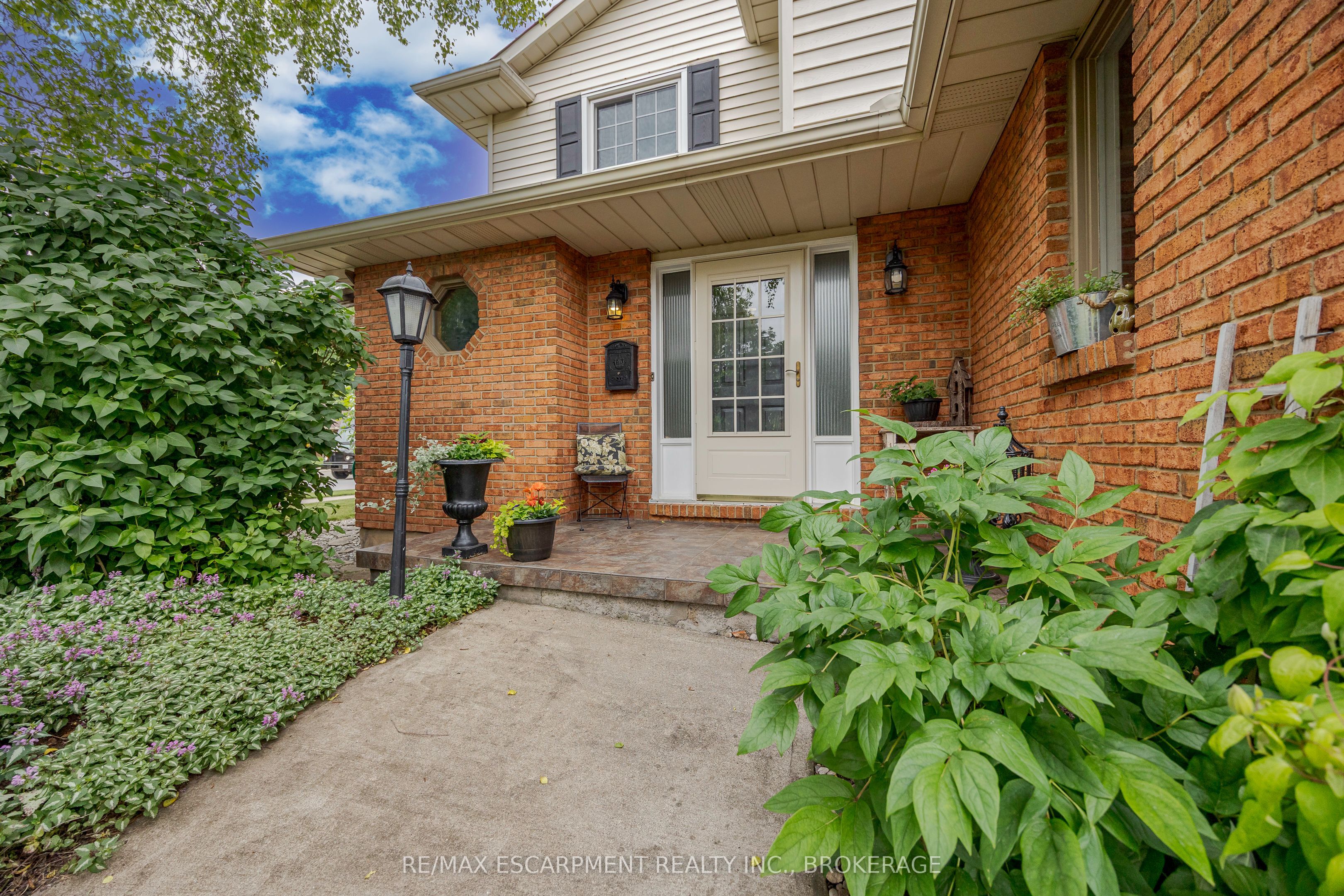 7543 Merritt Avenue, Niagara Falls, ON L2G 5C3 photo 4