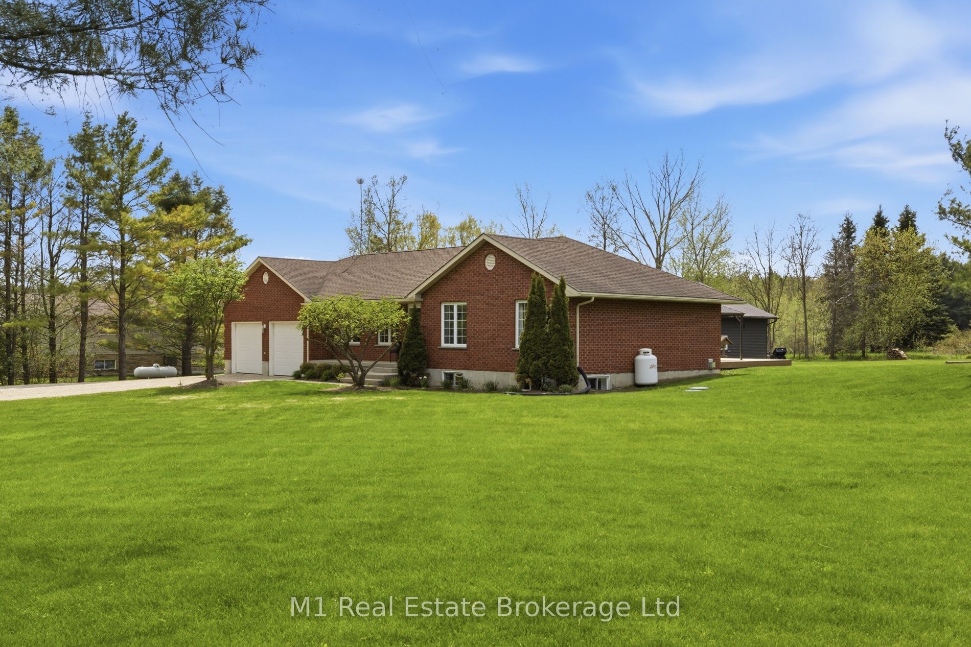 9632 Concession Rd 4 N, Wellington North, ON N0G 2L0 photo 3