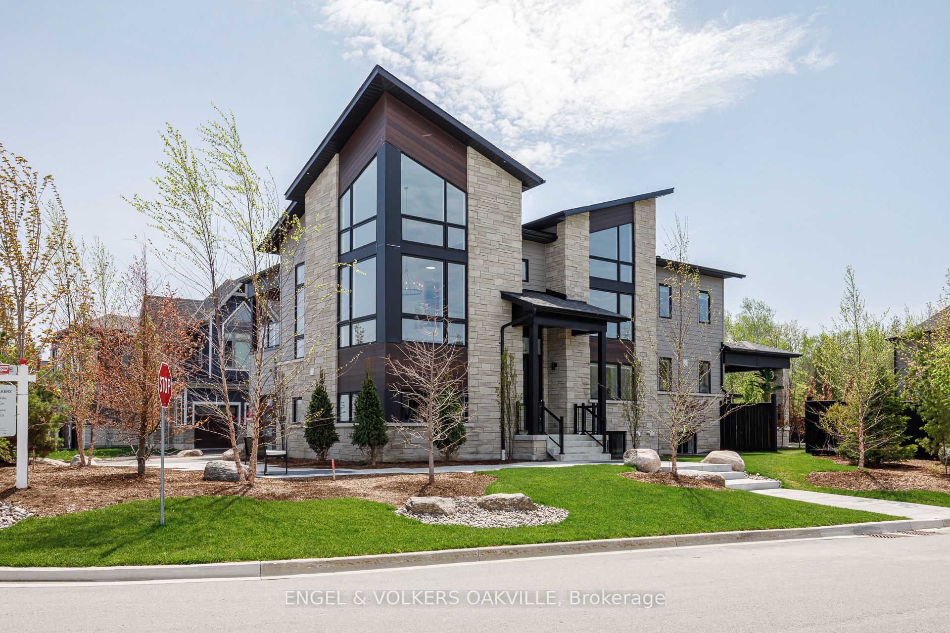 117 Stoneleigh Drive, Blue Mountains, ON L9Y 0Z4