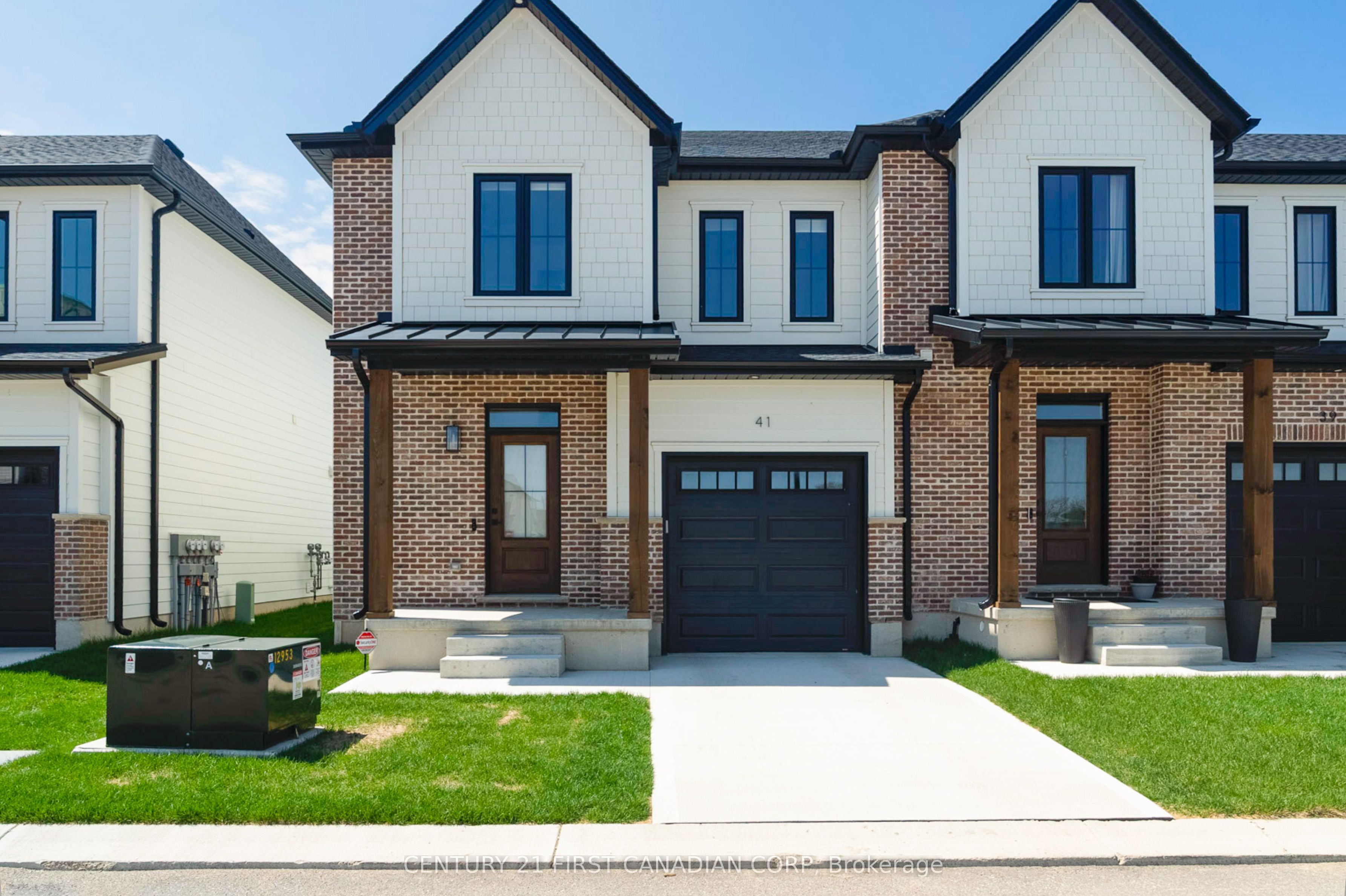 147-24(32) Scotts Drive, Lucan Biddulph, ON N0M 2J0 photo 3