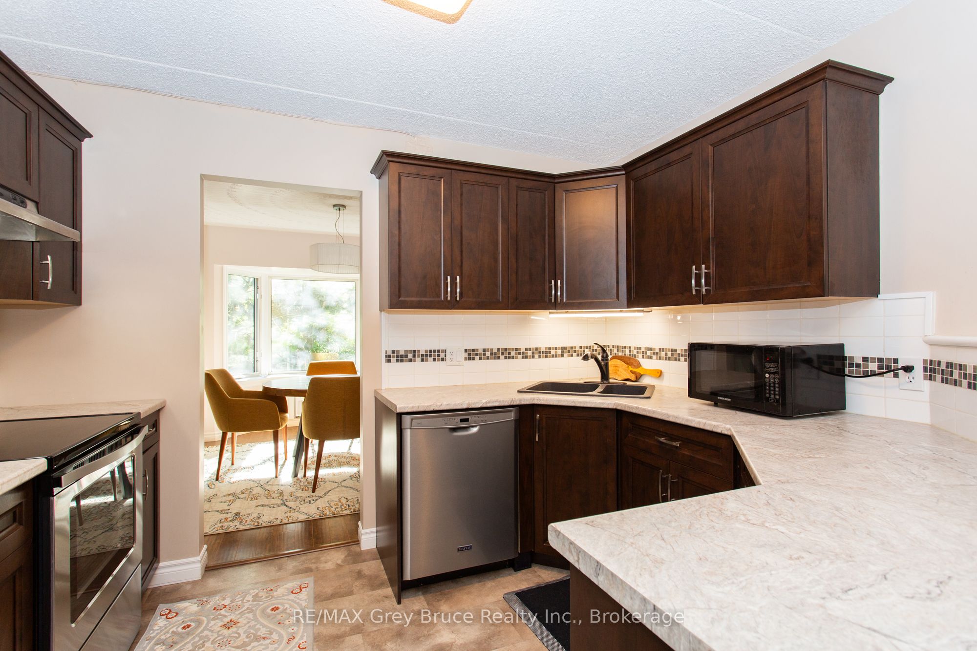 125 Hinks Street 206, Brockton, ON N0G 2V0 photo 5