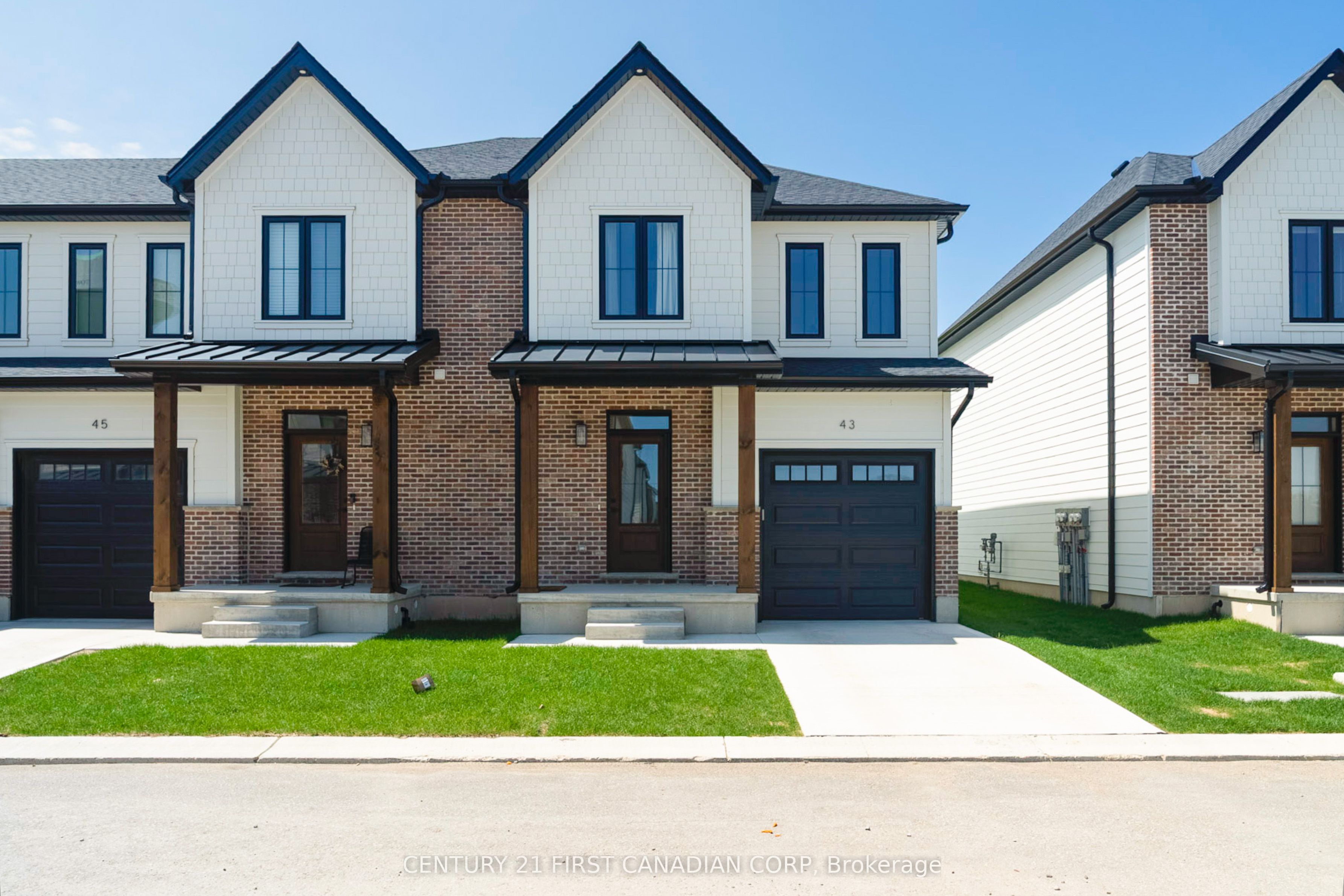 147 Scotts Drive 20(24), Lucan Biddulph, ON N0M 2J0
