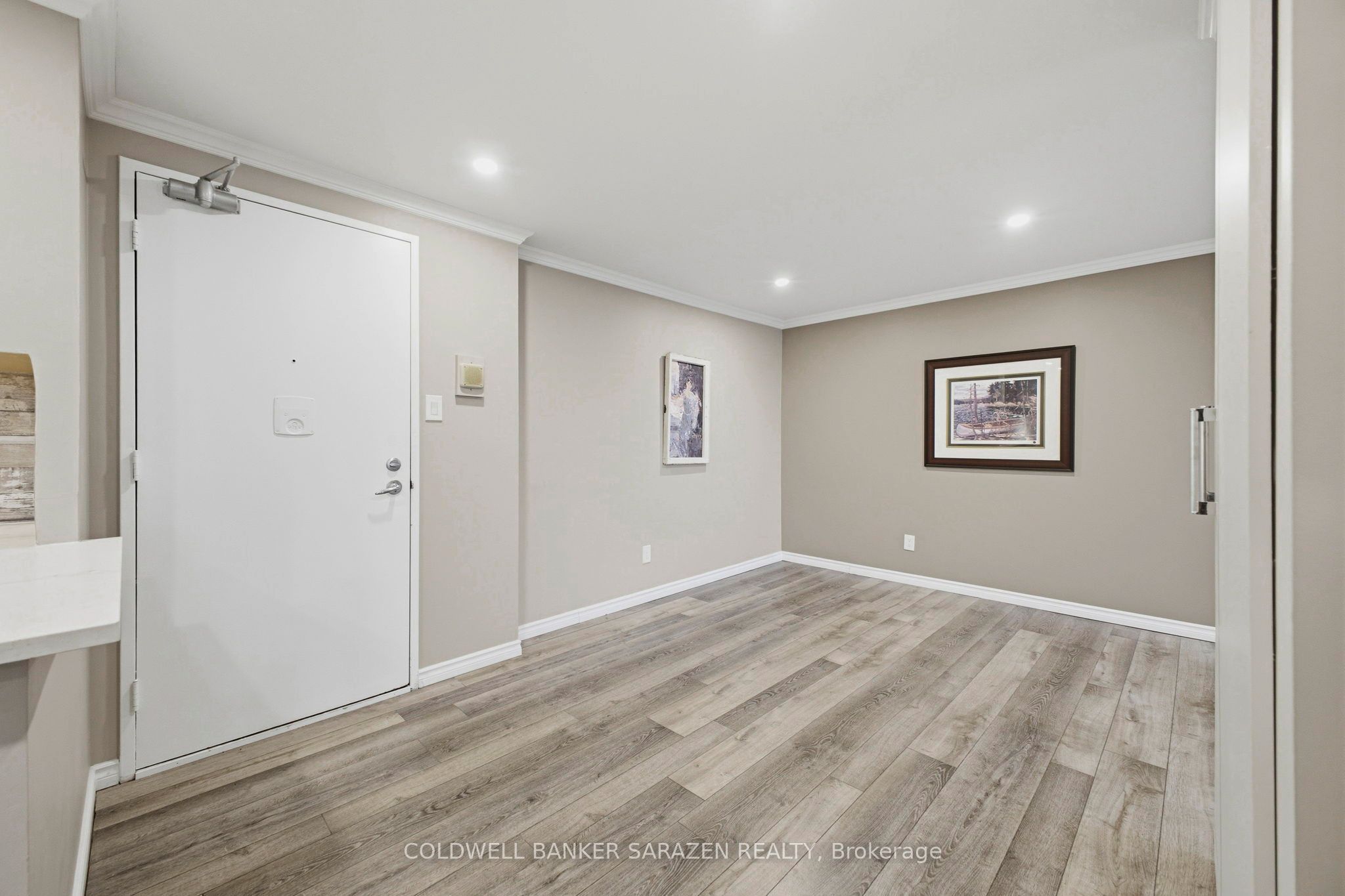415 Greenview Avenue 2102, Britannia - Lincoln Heights and Area, ON K2B 8G5 photo 3