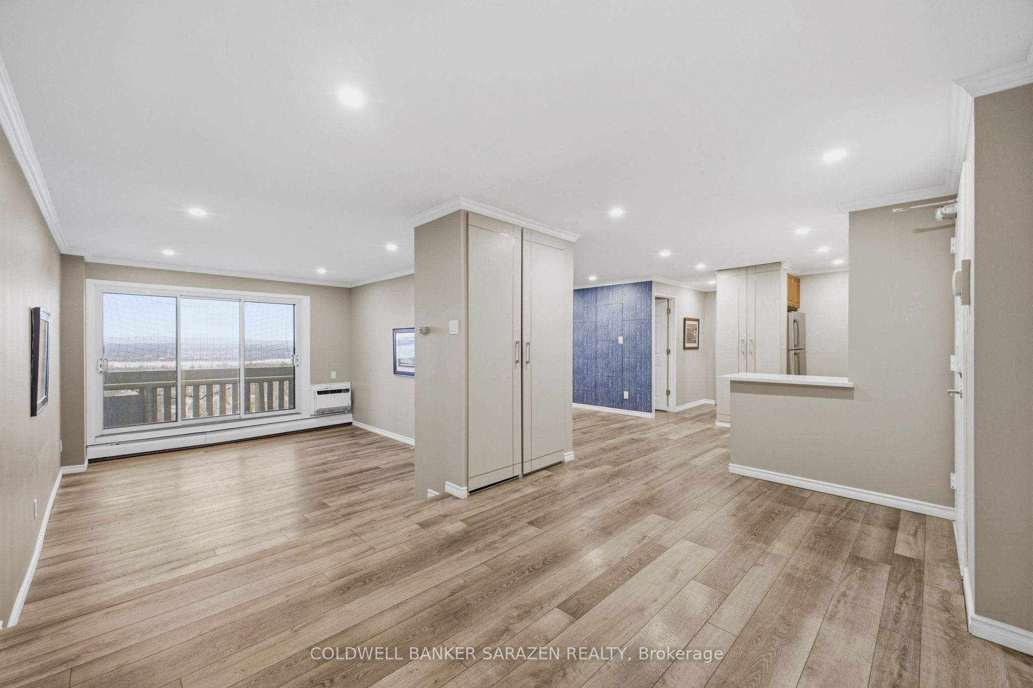 415 Greenview Avenue 2102, Britannia - Lincoln Heights and Area, ON K2B 8G5 photo 4