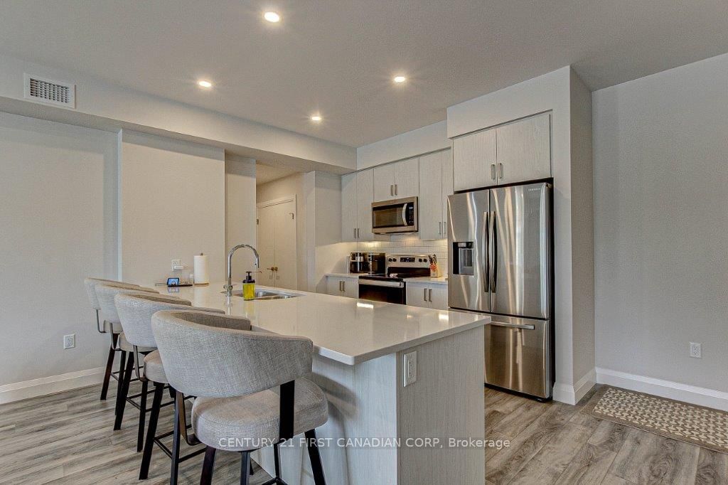200 Callaway Road 208, London North, ON N6G 3X6 photo 5