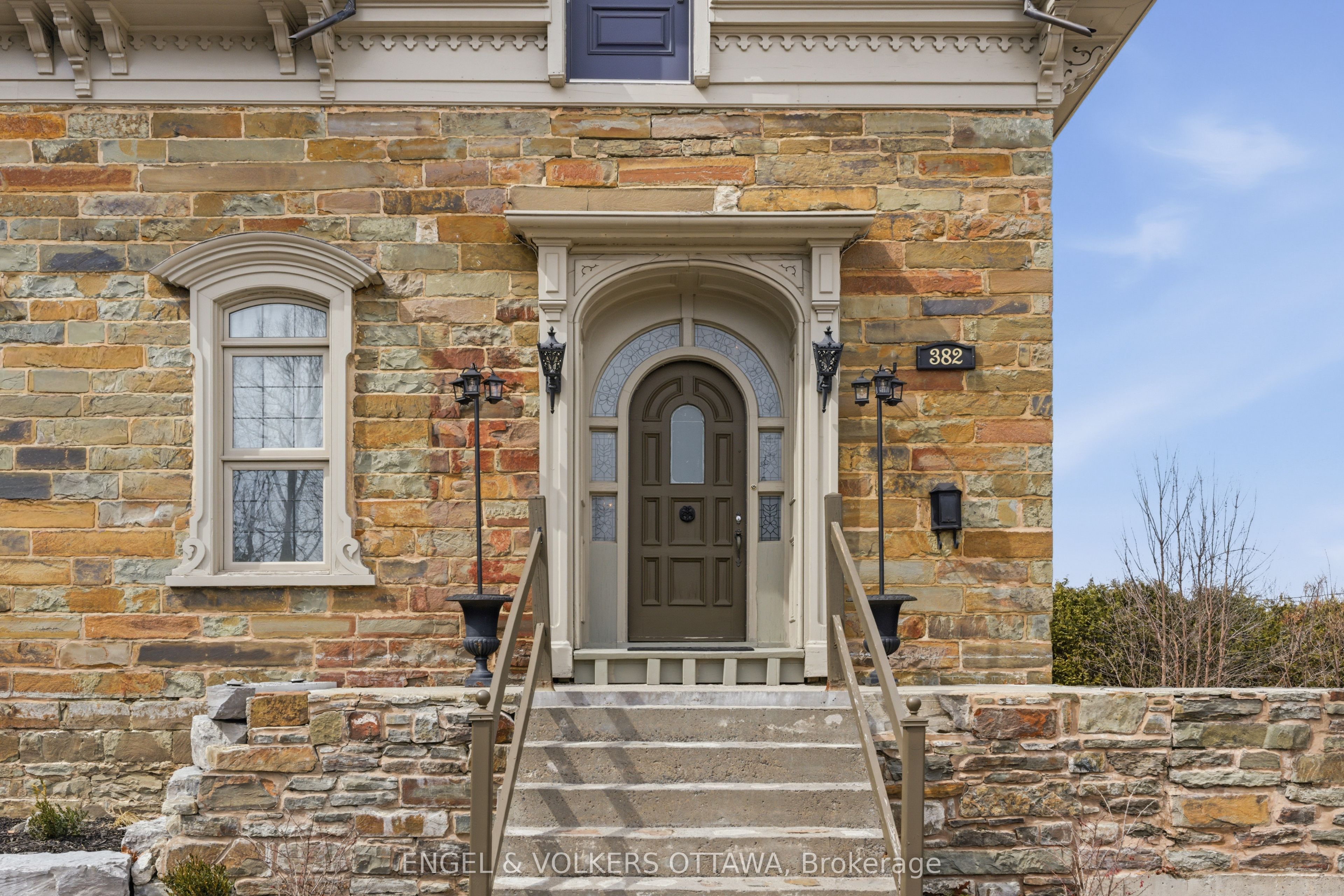 382 Mcgill Street, Hawkesbury, ON K6A 1R2 photo 3