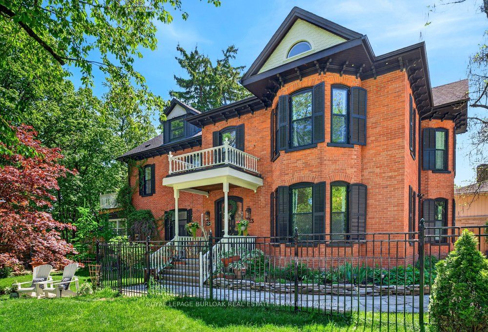 123 Main Street W, Grimsby, ON L3M 1R9