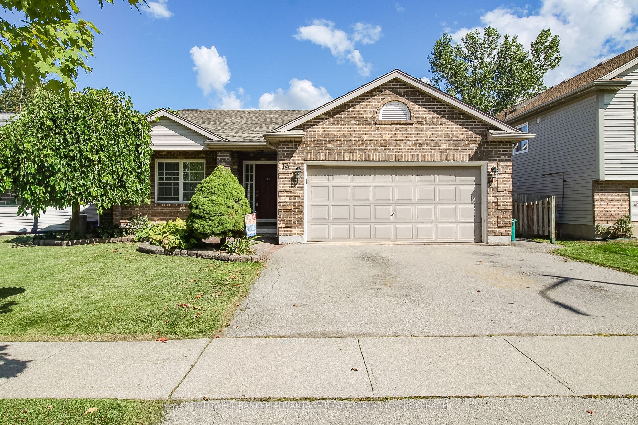 19 Windle Village Crescent, Thorold, ON L2V 4Z6